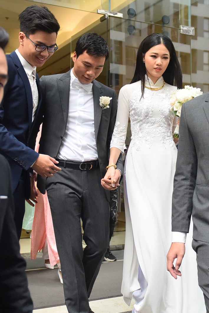 chan dung chong moi cuoi cua thanh tu anh 2