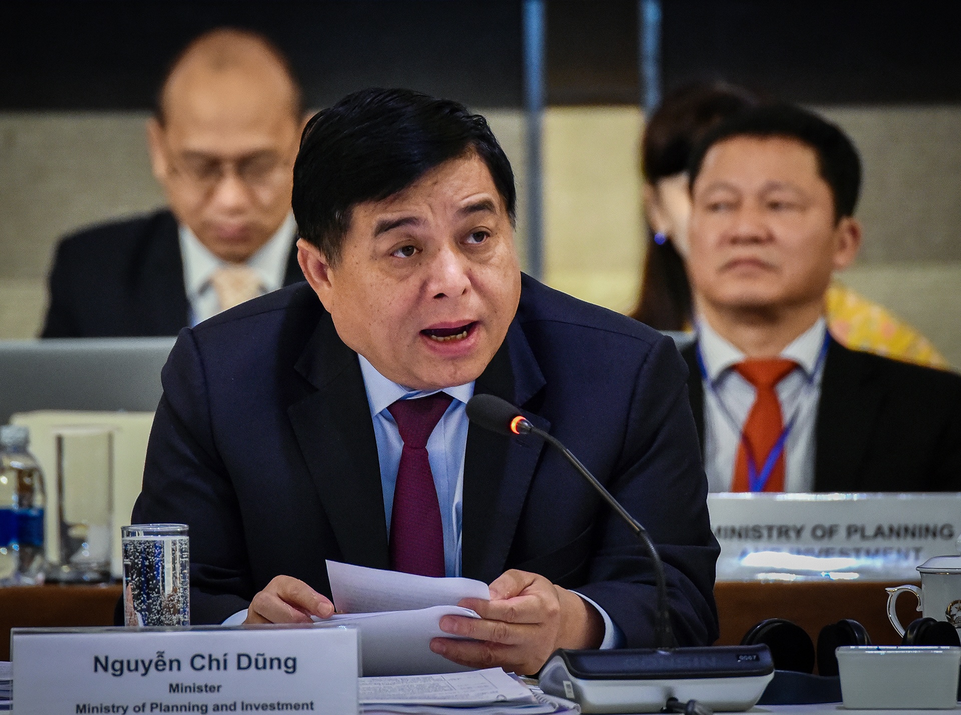 Viet Nam voi cau hoi 'dang o dau, can lam gi va nhu the nao' hinh anh