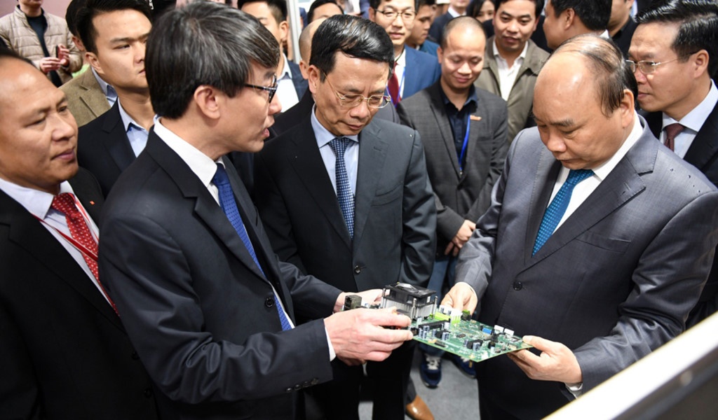 'Muon di nhanh phai dua vao cong nghe, doanh nghiep cong nghe cao' hinh anh