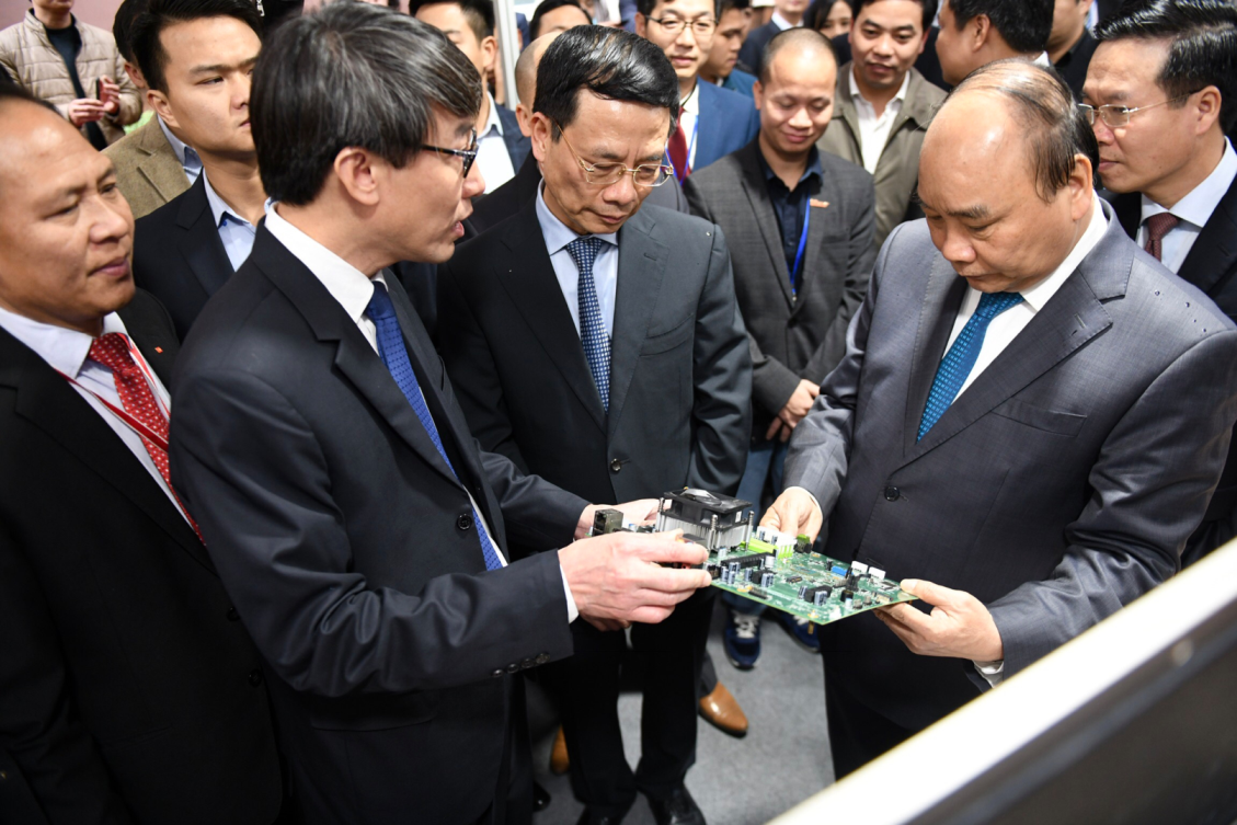 thủ tướng dự hội nghị tổng kết bộ thông tin truyền thông ảnh 1 thu tuong du hoi nghi tong ket bo thong tin truyen thong anh 1