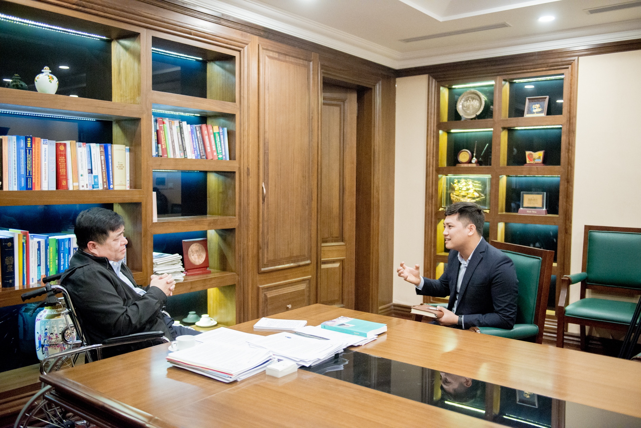 Bo truong Nguyen Chi Dung noi ve tinh yeu voi nhac Phu Quang hinh anh