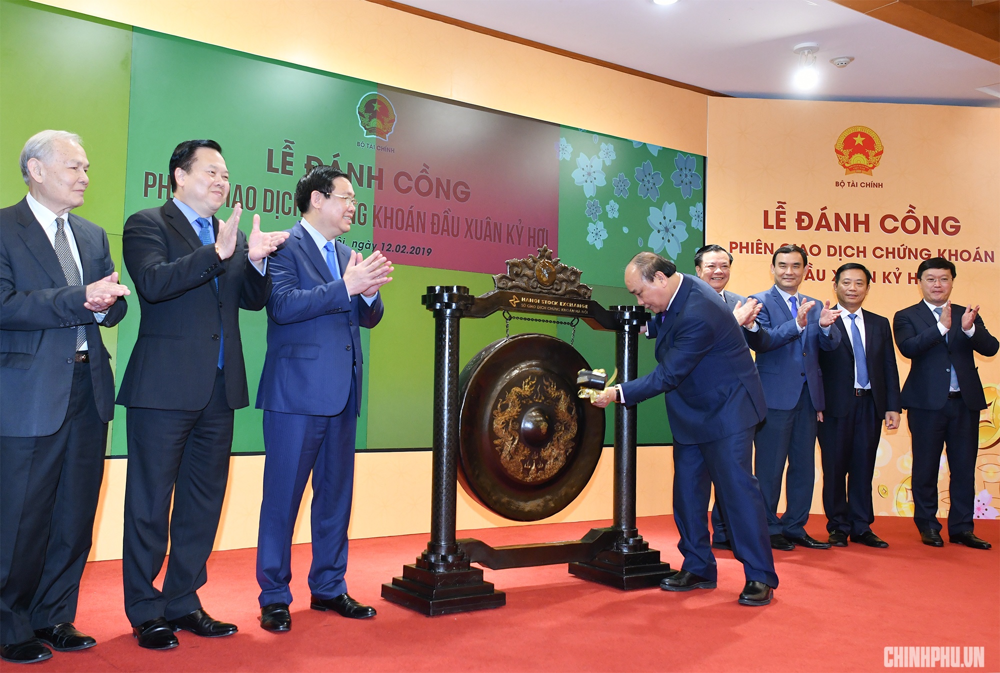 Thu tuong nhan nhu thay doi tu duy chung khoan hinh anh