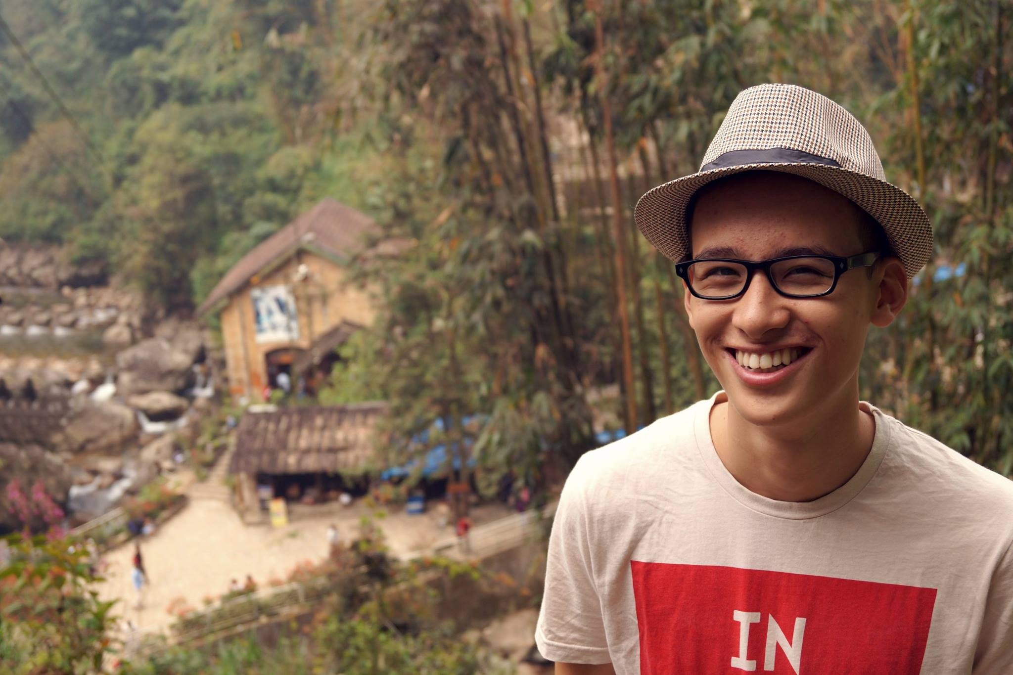 phong vien nguoi duc co 2 dong mau Duc - Viet anh 3