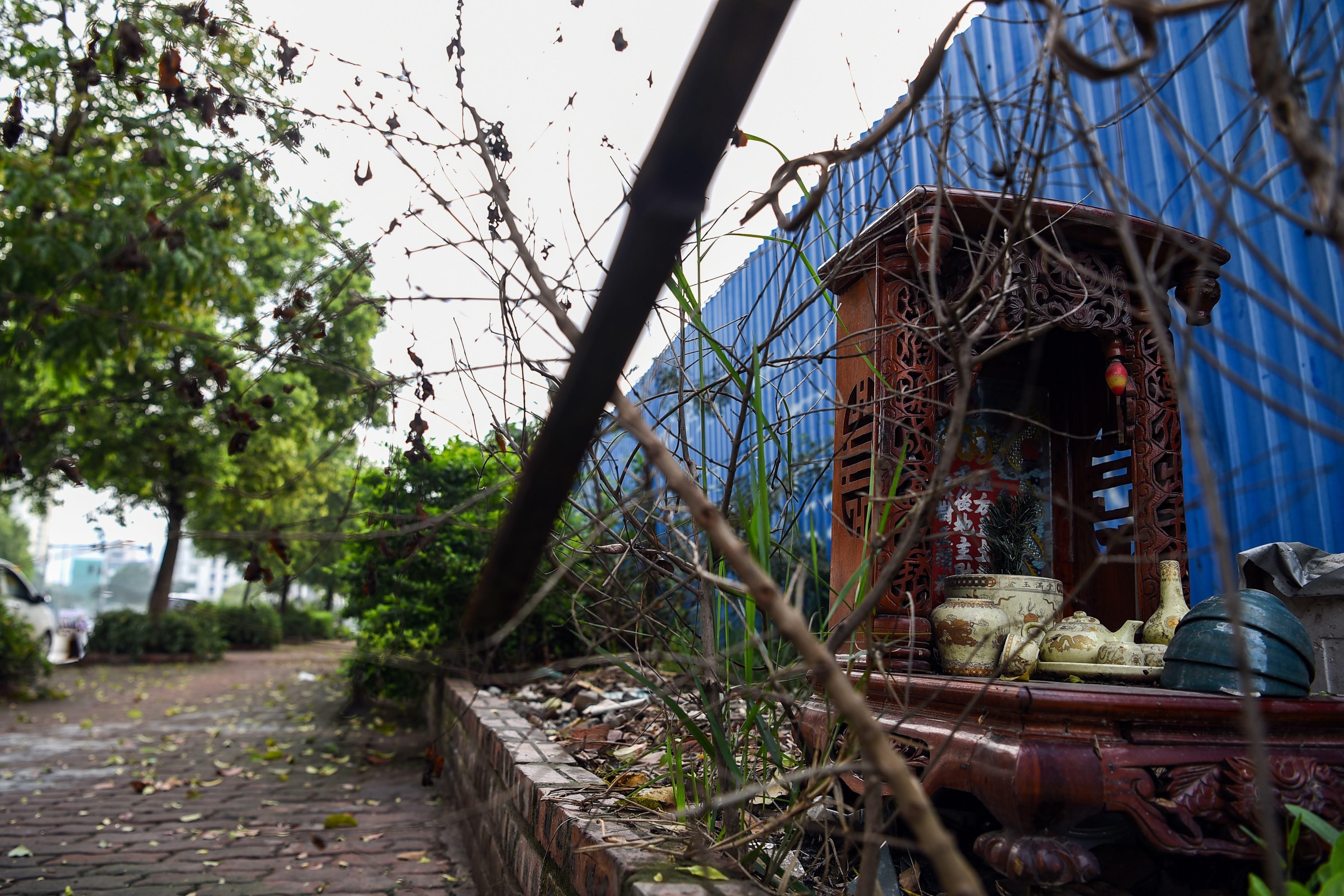 cong vien nam trung yen,  cong vien cv1 cau giay,  2 cong vien bi bo hoang o cau giay,  cong vien cau giay anh 6