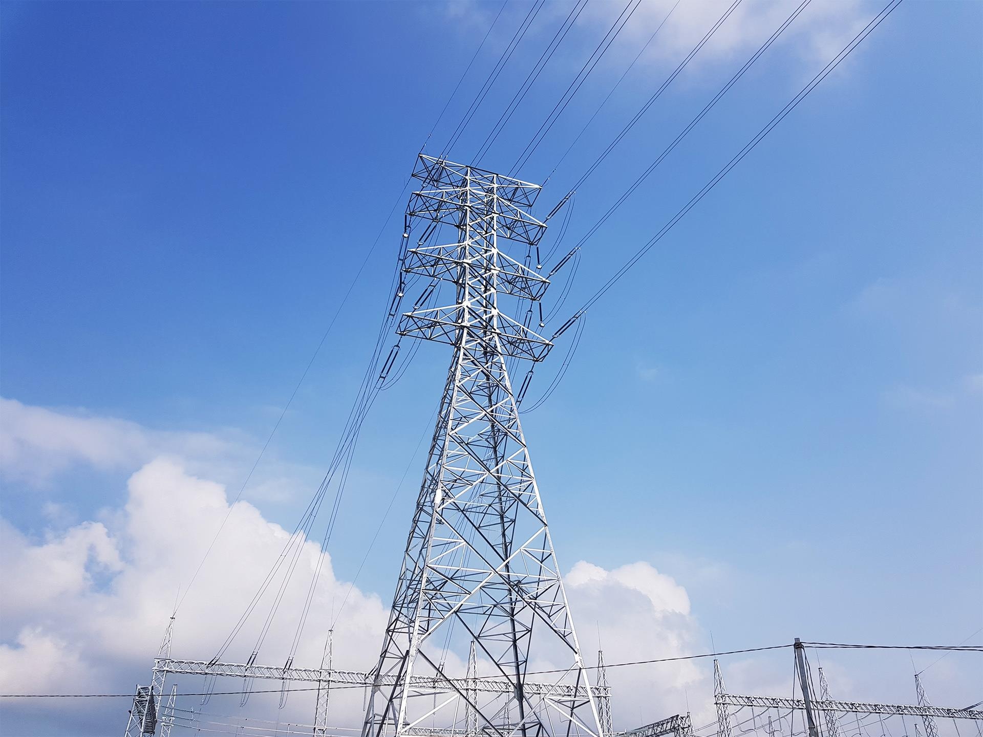 nhiet dien mat troi o ho dau tieng anh 9