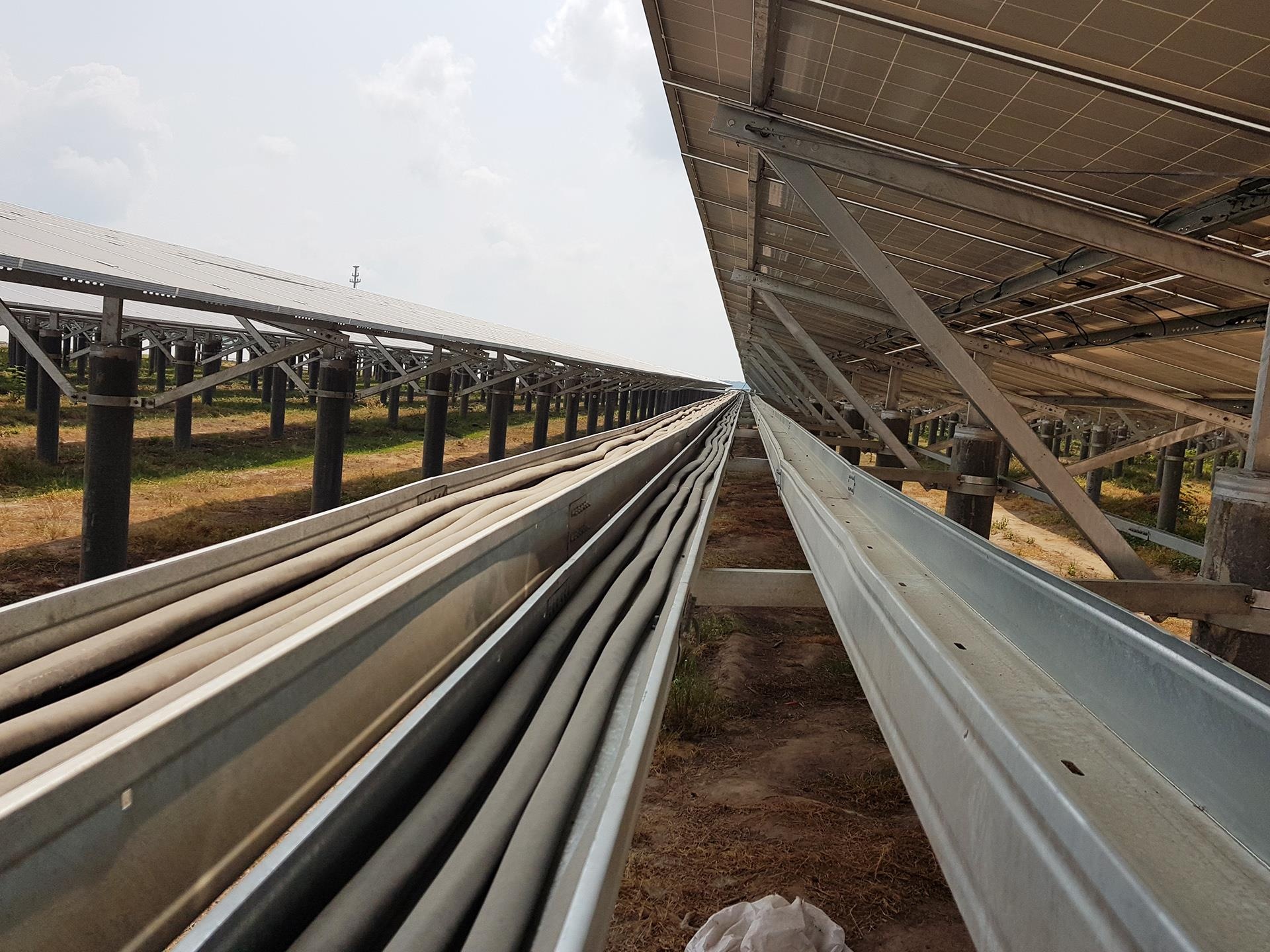 nhiet dien mat troi o ho dau tieng anh 5