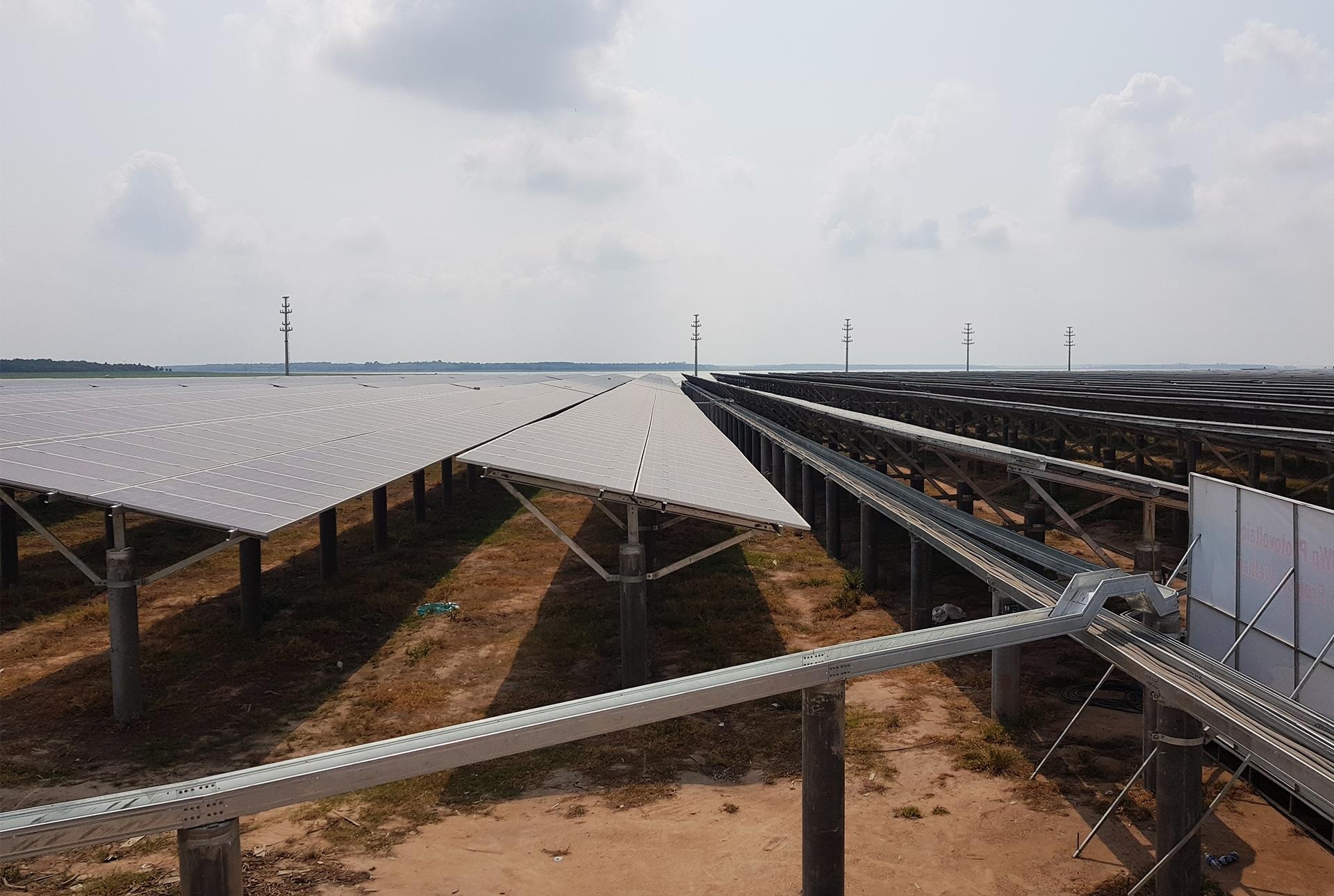 nhiet dien mat troi o ho dau tieng anh 2