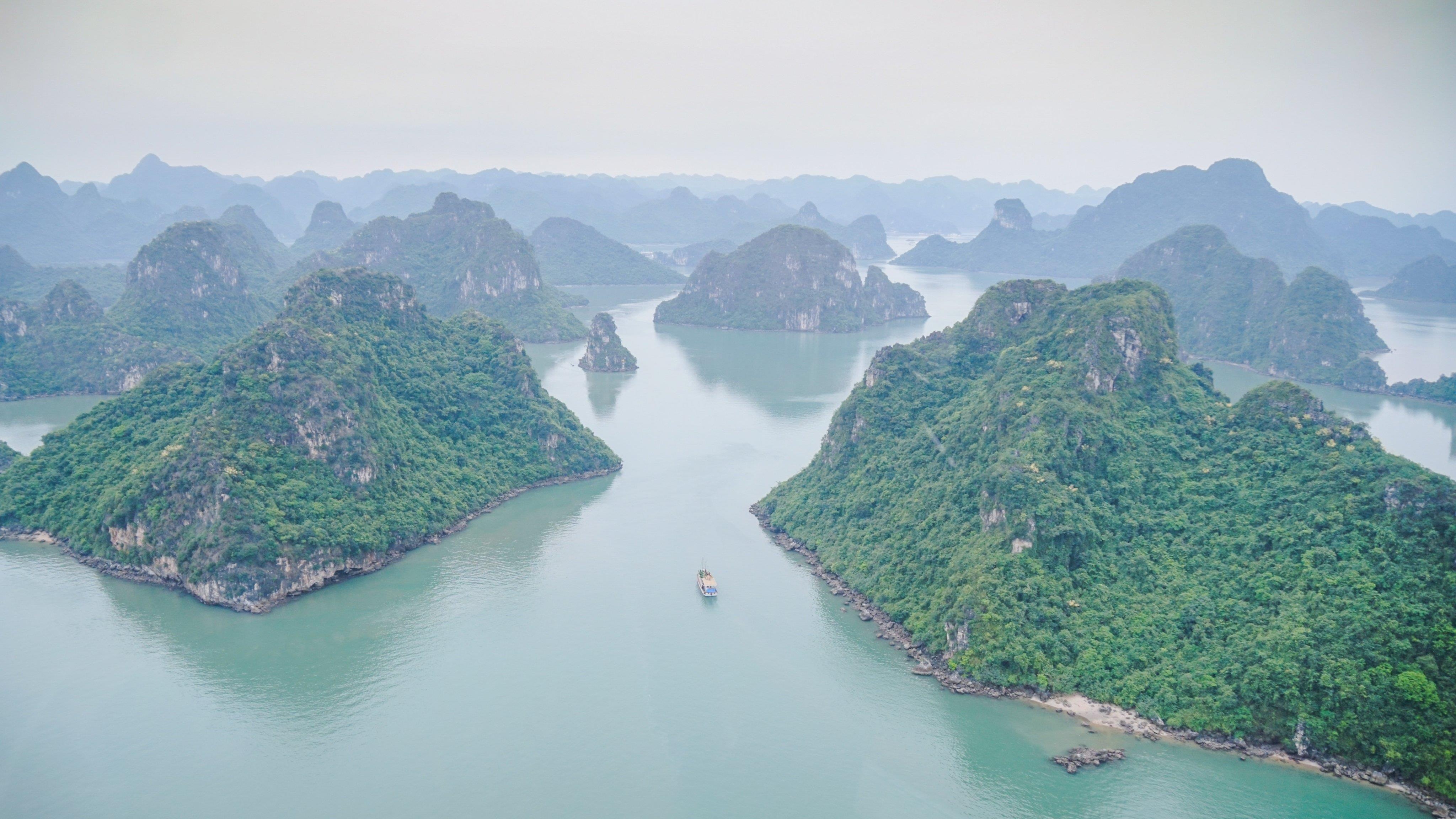 dich vu bay ngam canh vinh ha long anh 7