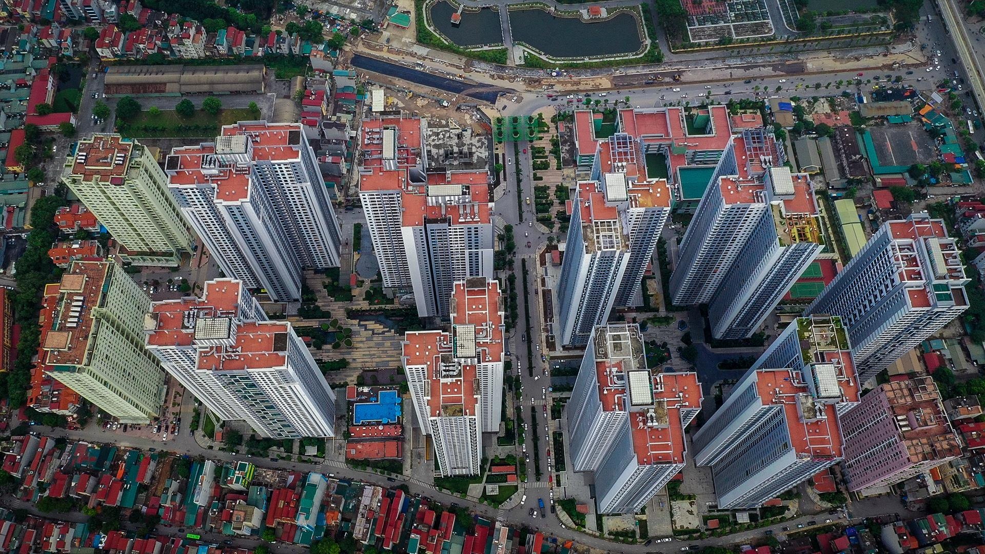 'Rung chung cu' chen chuc o cua ngo phia tay Ha Noi hinh anh