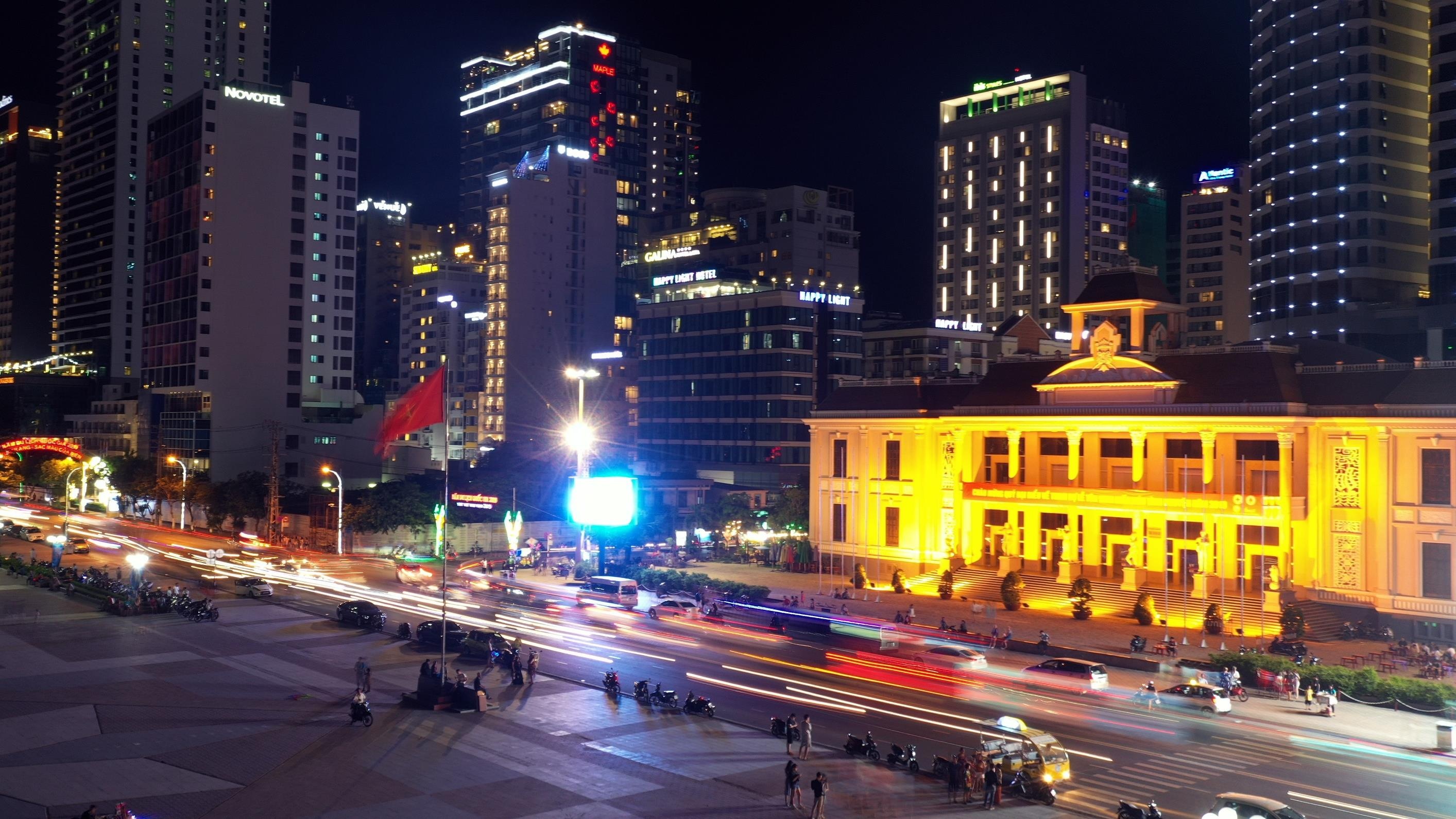 khach san o trung tam nha trang anh 11