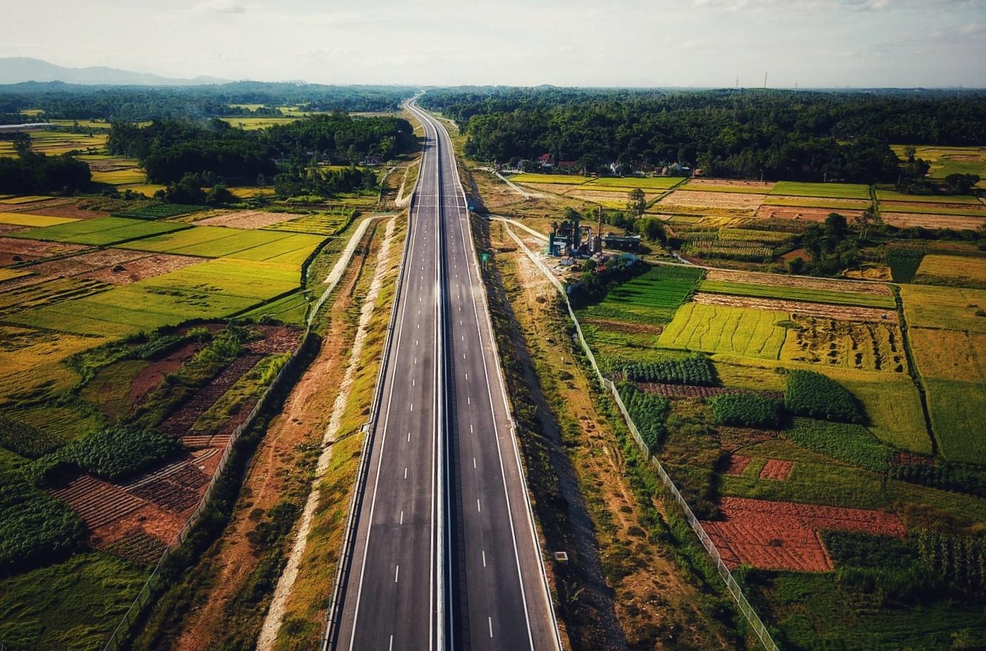 Bo sung dieu kien quoc phong, an ninh khi cap chung nhan dau tu moi hinh anh