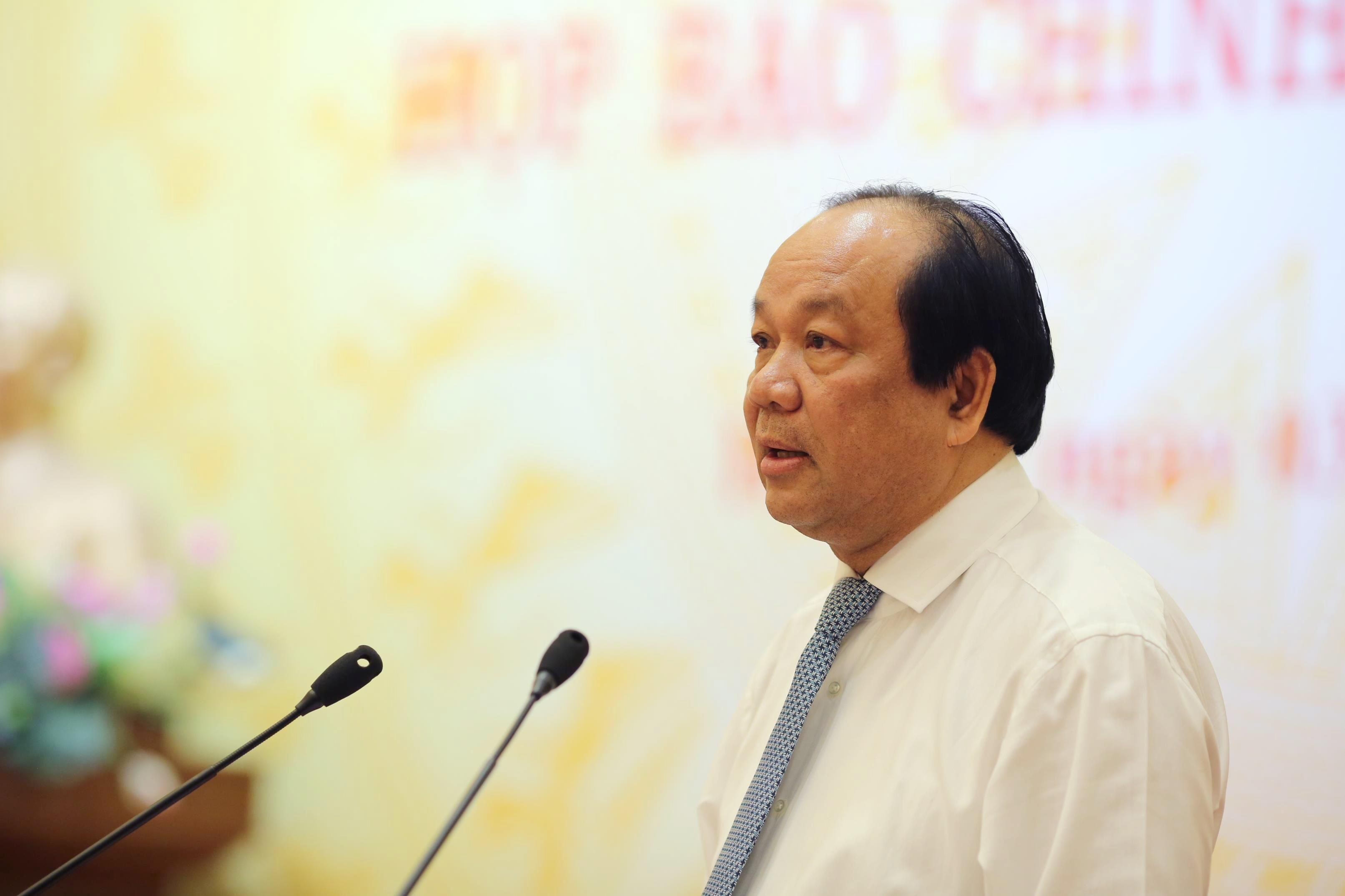 hop bao chinh phu thang 8 anh 1