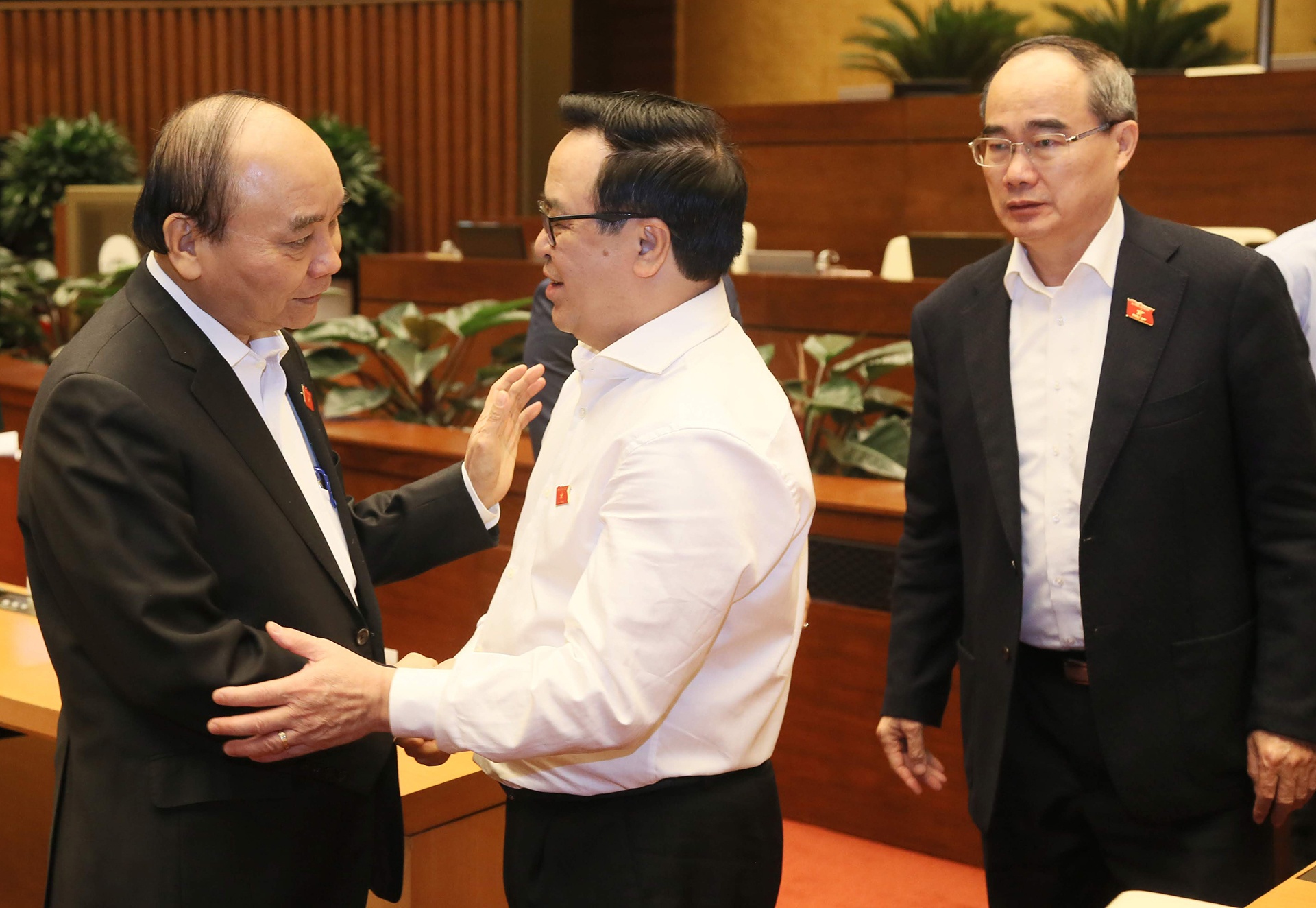 quoc hoi thao luan kinh te xa hoi anh 3