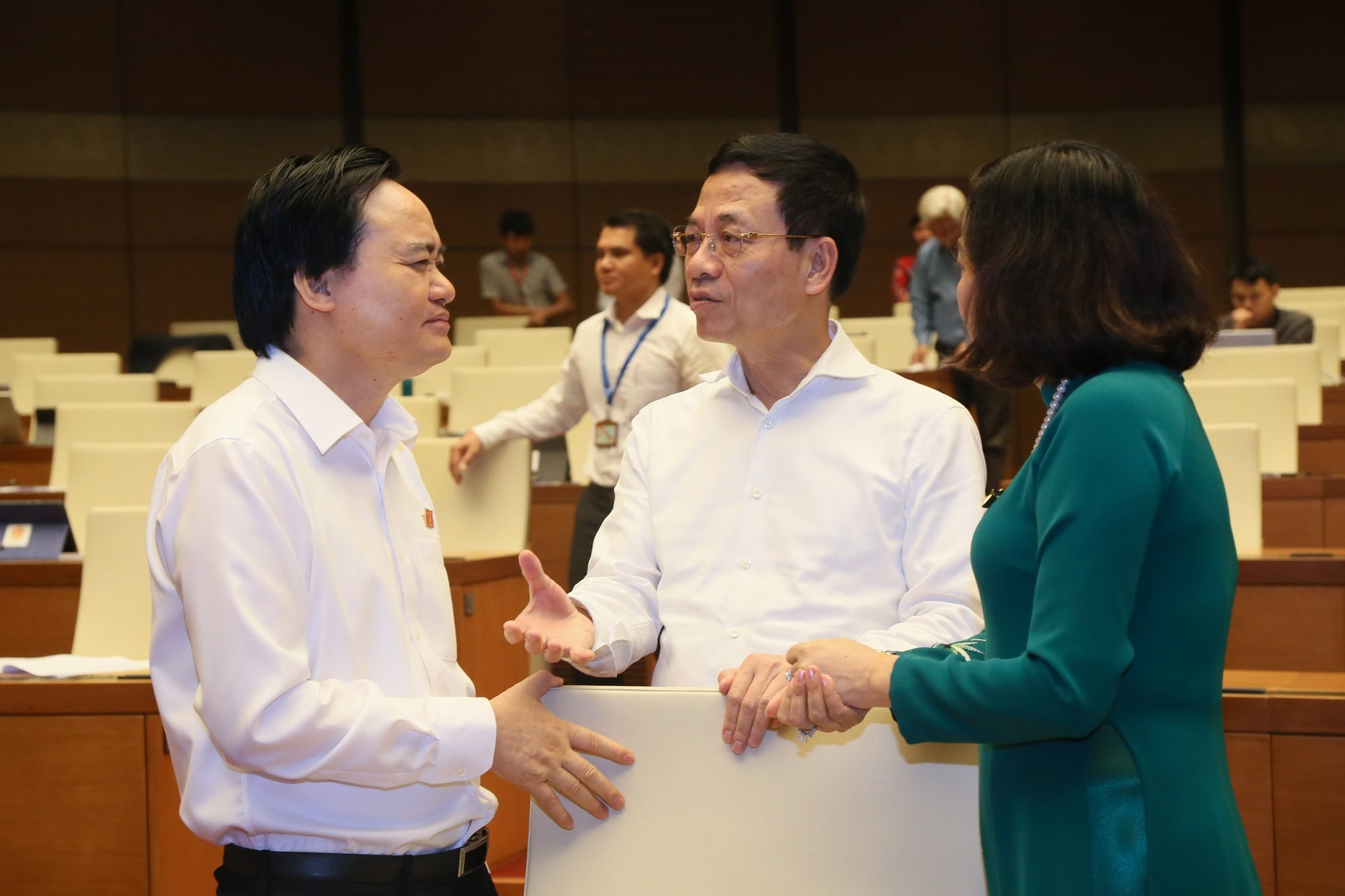 quoc hoi thao luan kinh te xa hoi anh 14