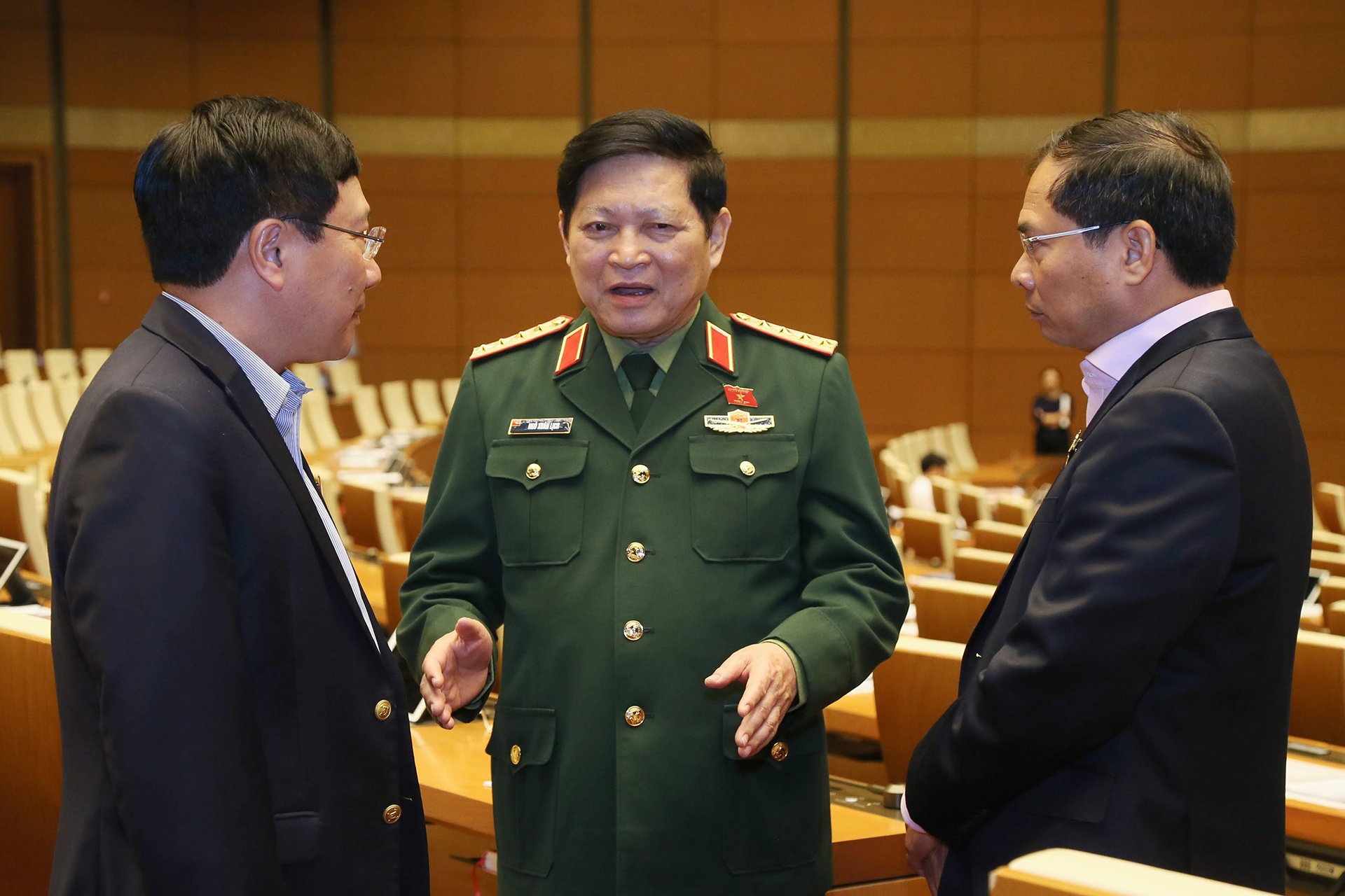 quoc hoi thao luan kinh te xa hoi anh 15