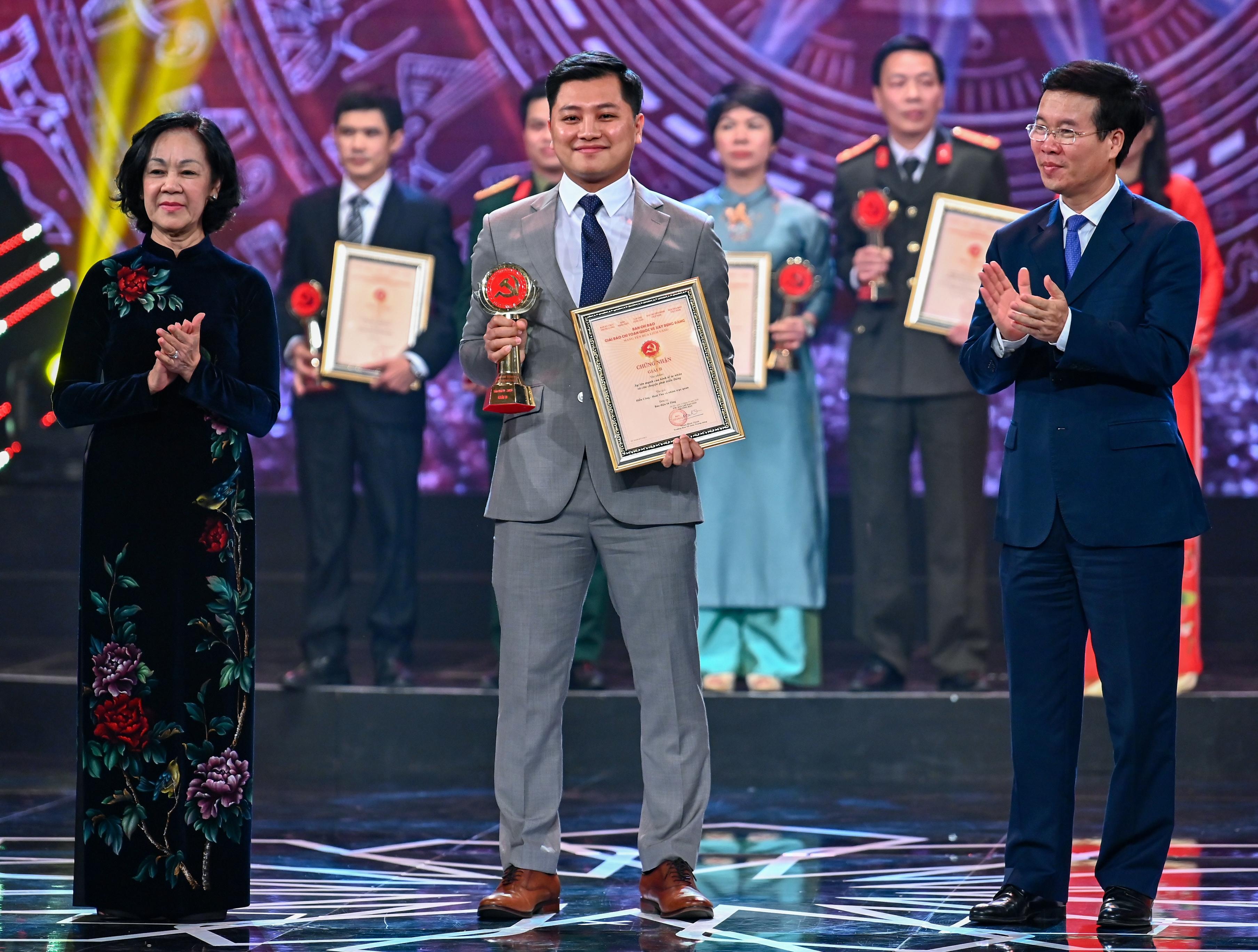 Zing.vn doat giai B Bua liem vang nam 2019 hinh anh