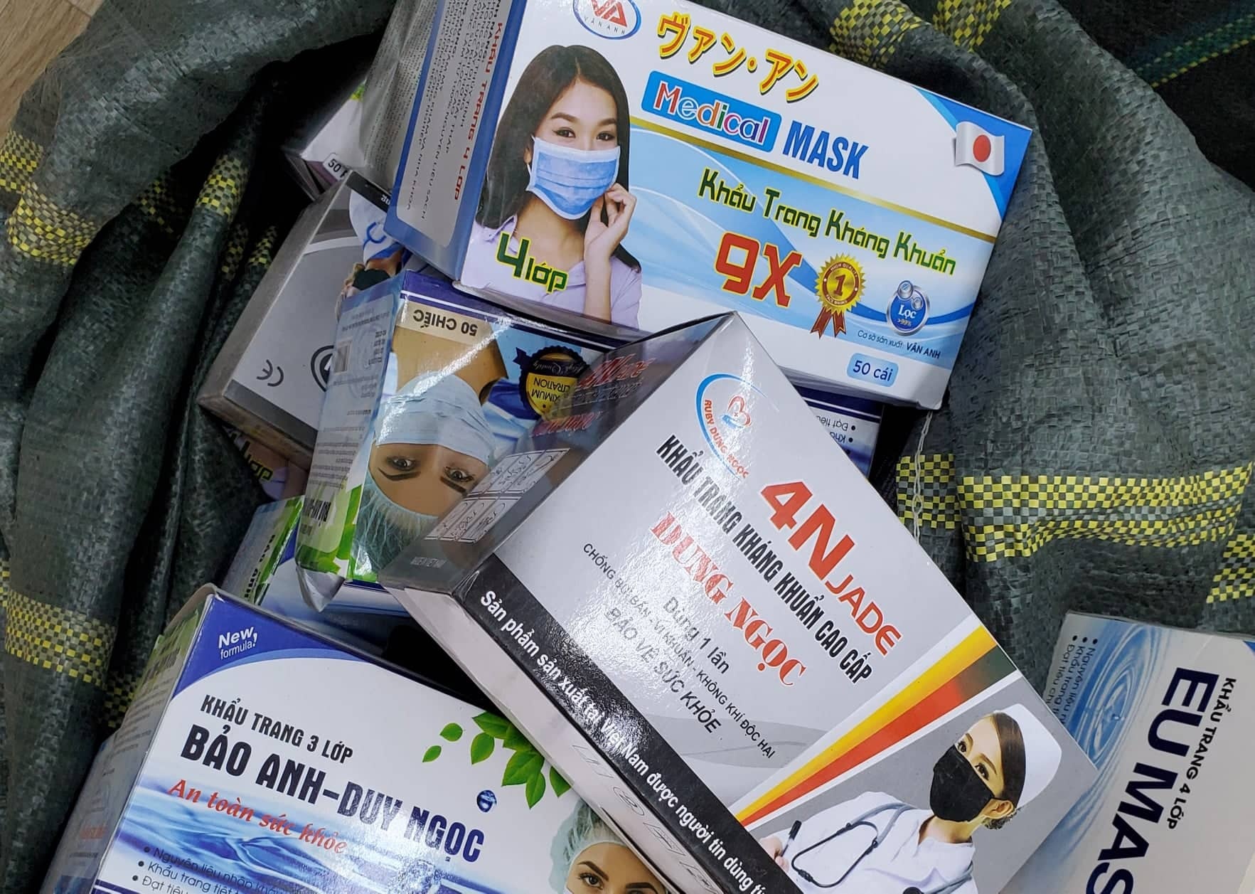 Dinh chi mot cong ty o Nghe An vi tang gia khau trang hinh anh