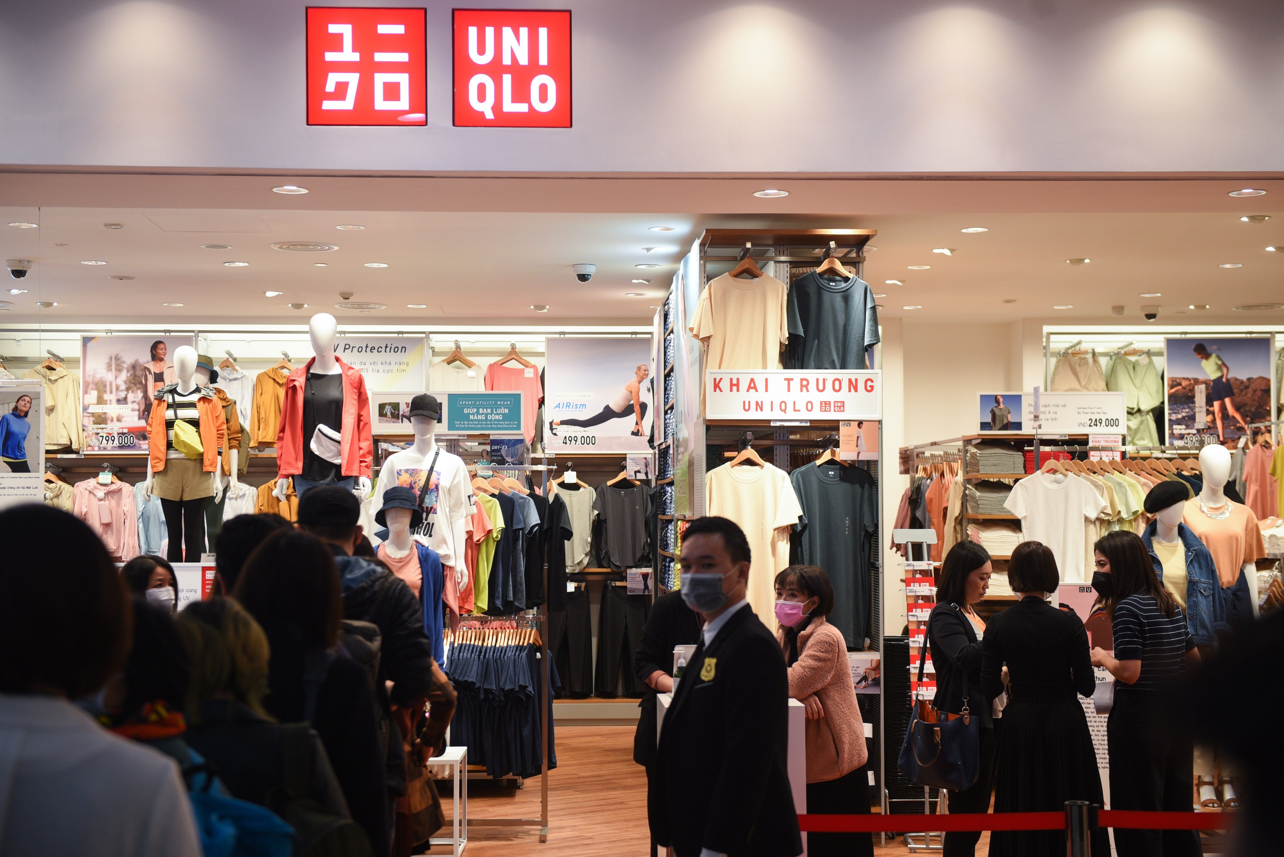 uniqlo ra mat cua hang tai ha Noi anh 3