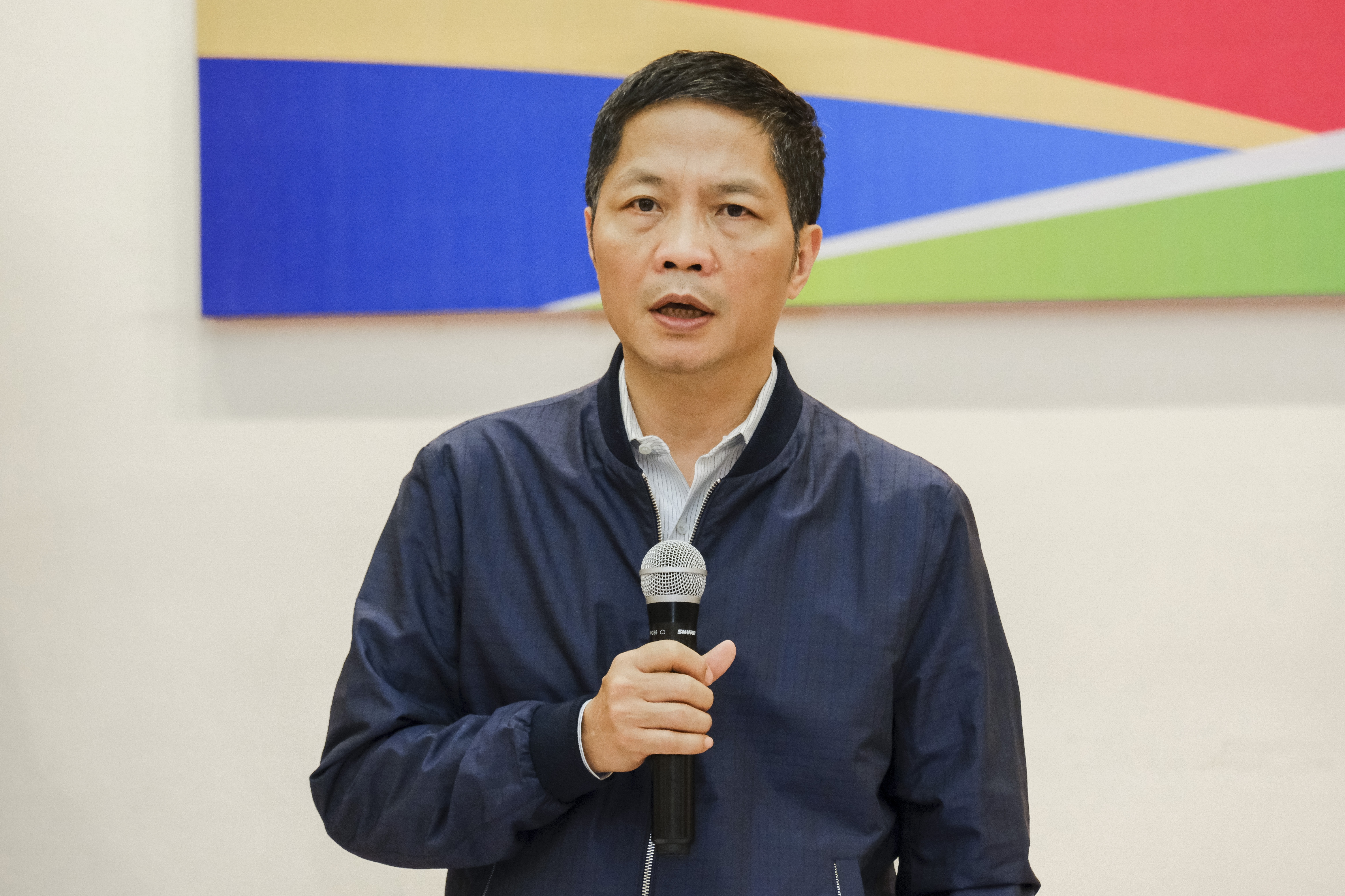 nganh det may kho khan do dich benh anh 2