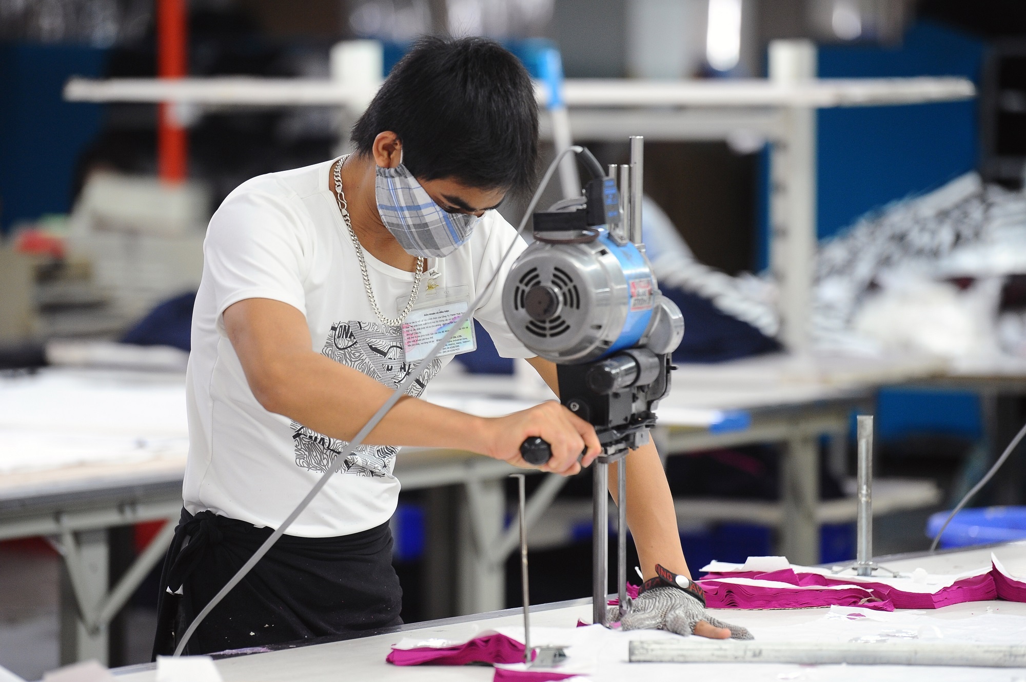 Doanh nghiep nao duoc vay khong lai suat de tra luong? hinh anh