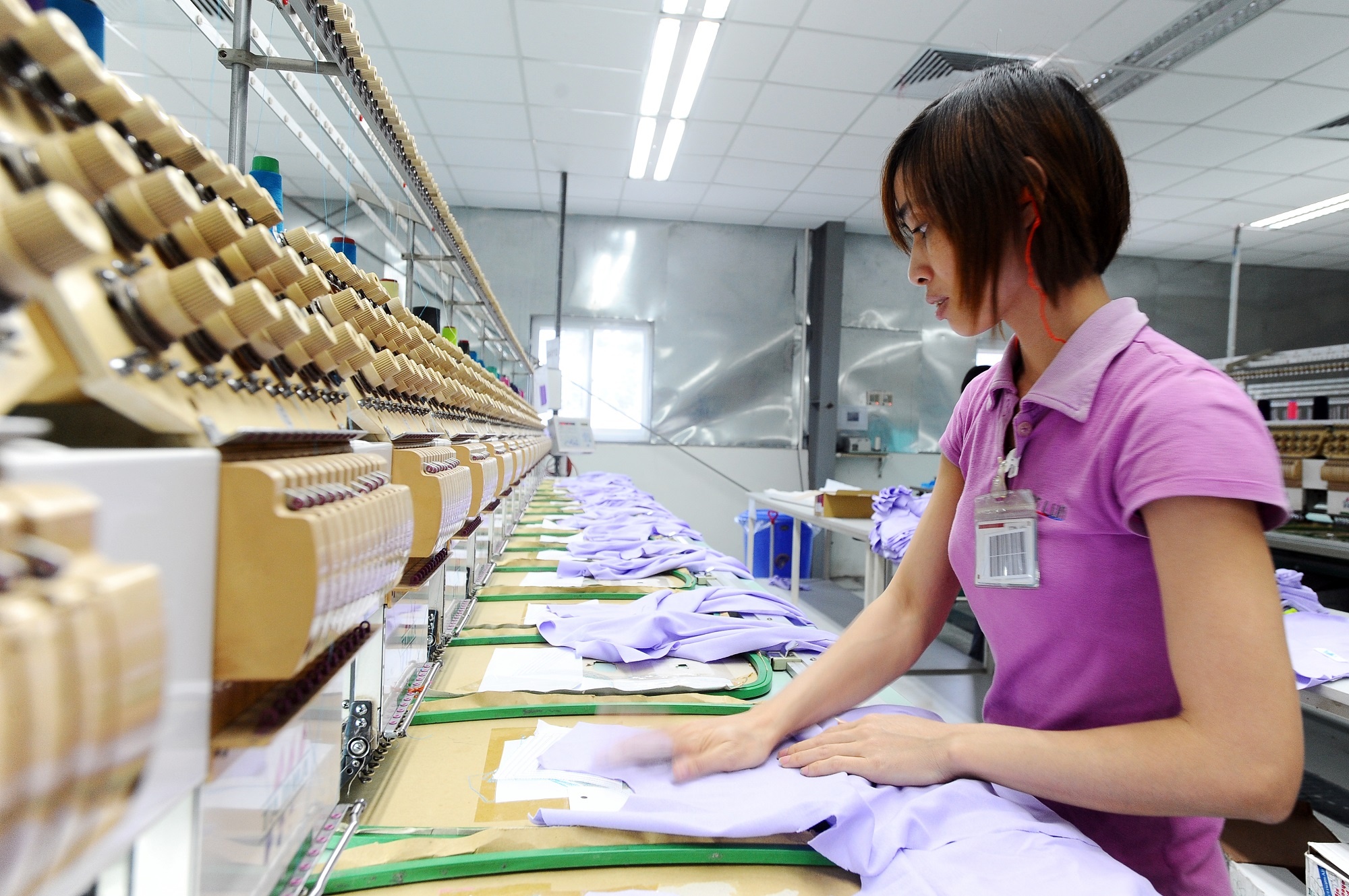 VCCI: 50% doanh nghiep chi tru duoc nua nam hinh anh