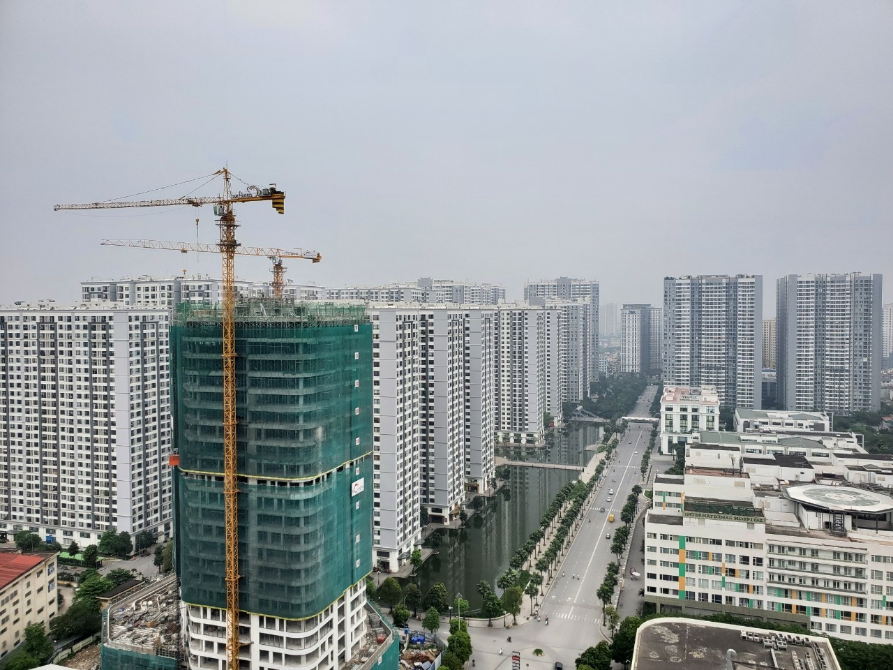 gia nha cham day vi dich covid 19 anh 1