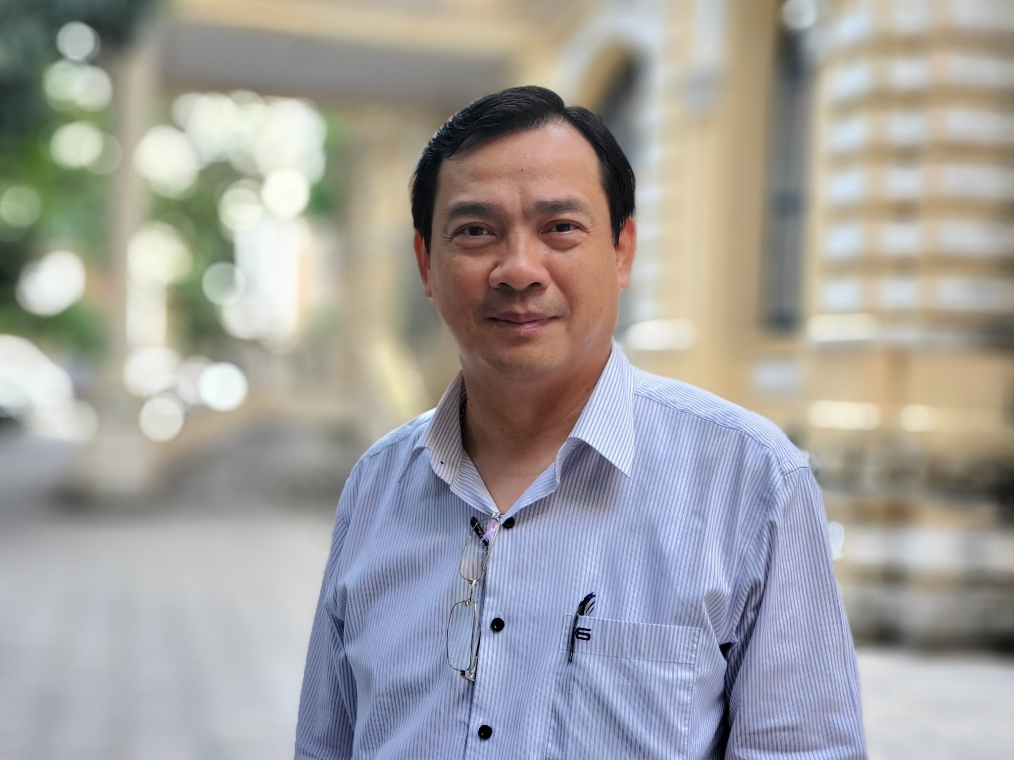 kich cau du lich noi dia anh 1