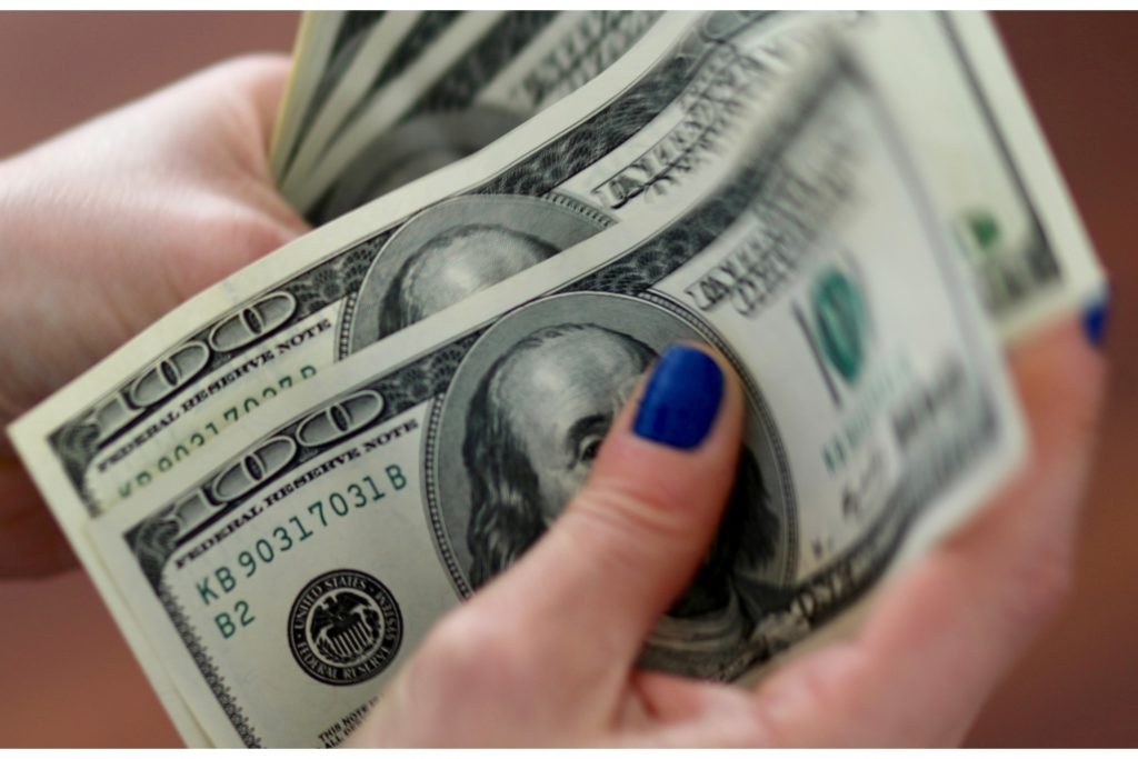 Bo Tai chinh da phat hanh 96.100 ty dong trai phieu de can doi chi hinh anh