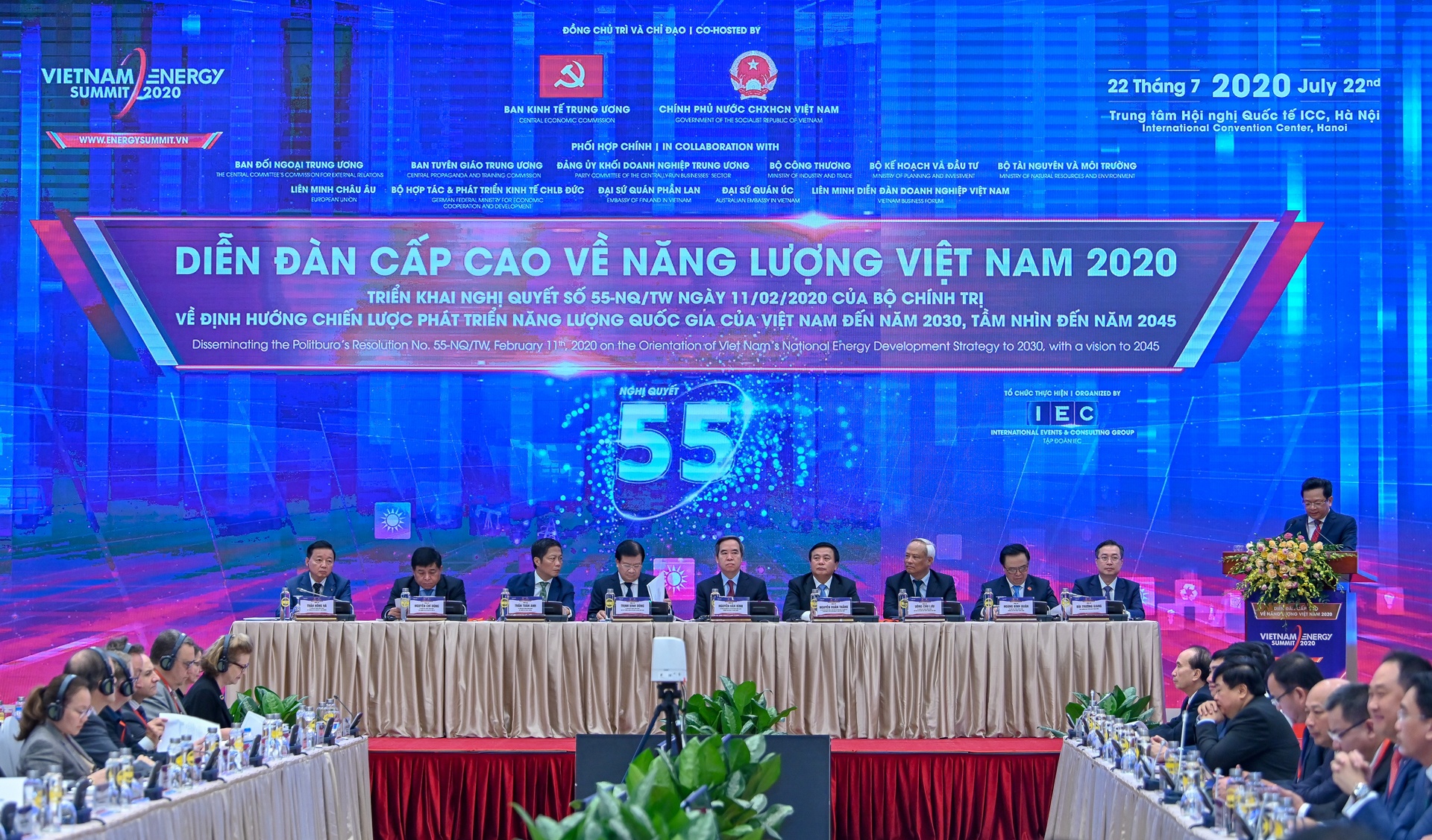 dien dan cap cao ve nang luong anh 1