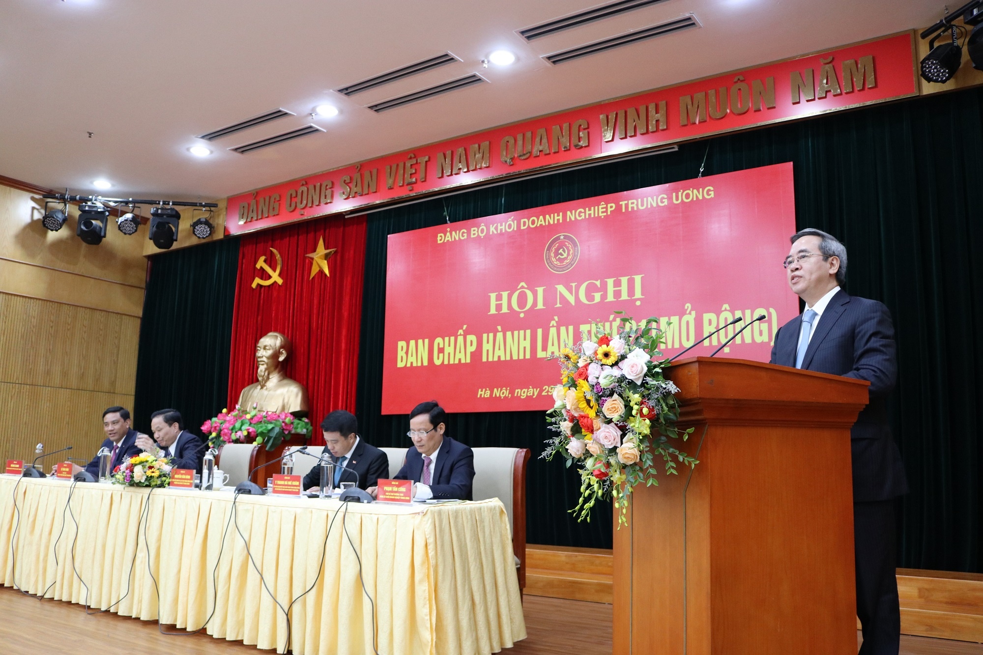 chinh sach dac biet cho doanh nghiep nha nuoc anh 2