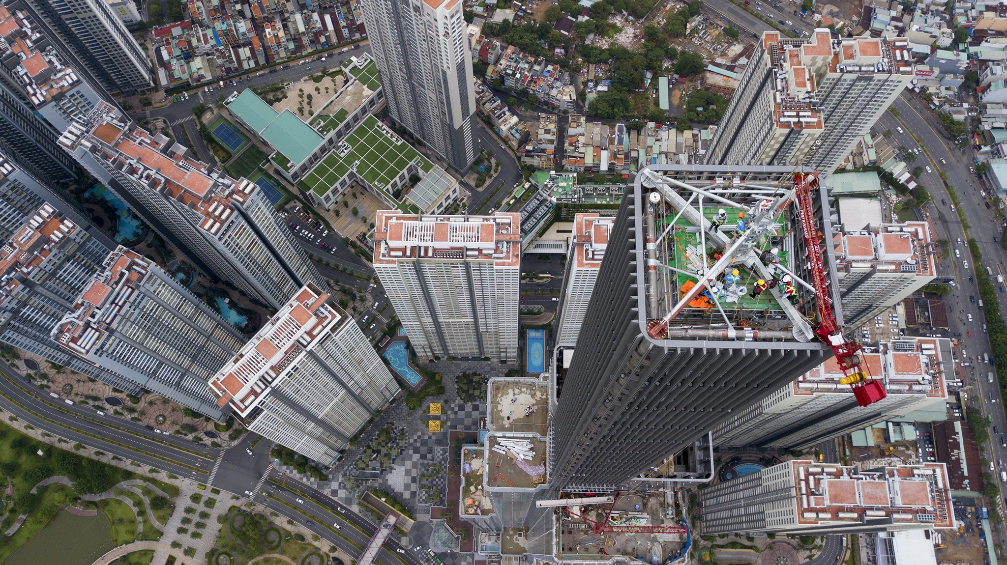 ke hoach kinh te dac biet 5 nam anh 2