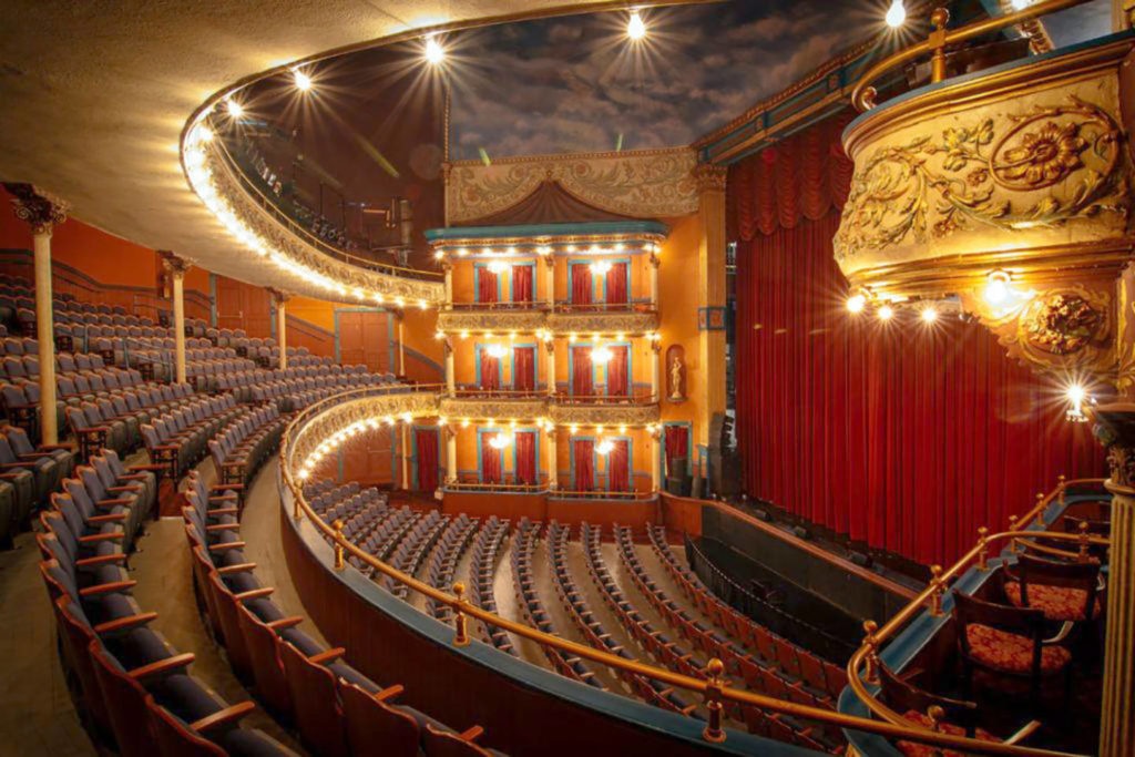 TP.HCM se co them nha hat giao huong, rap xiec va hoc vien bong da hinh anh