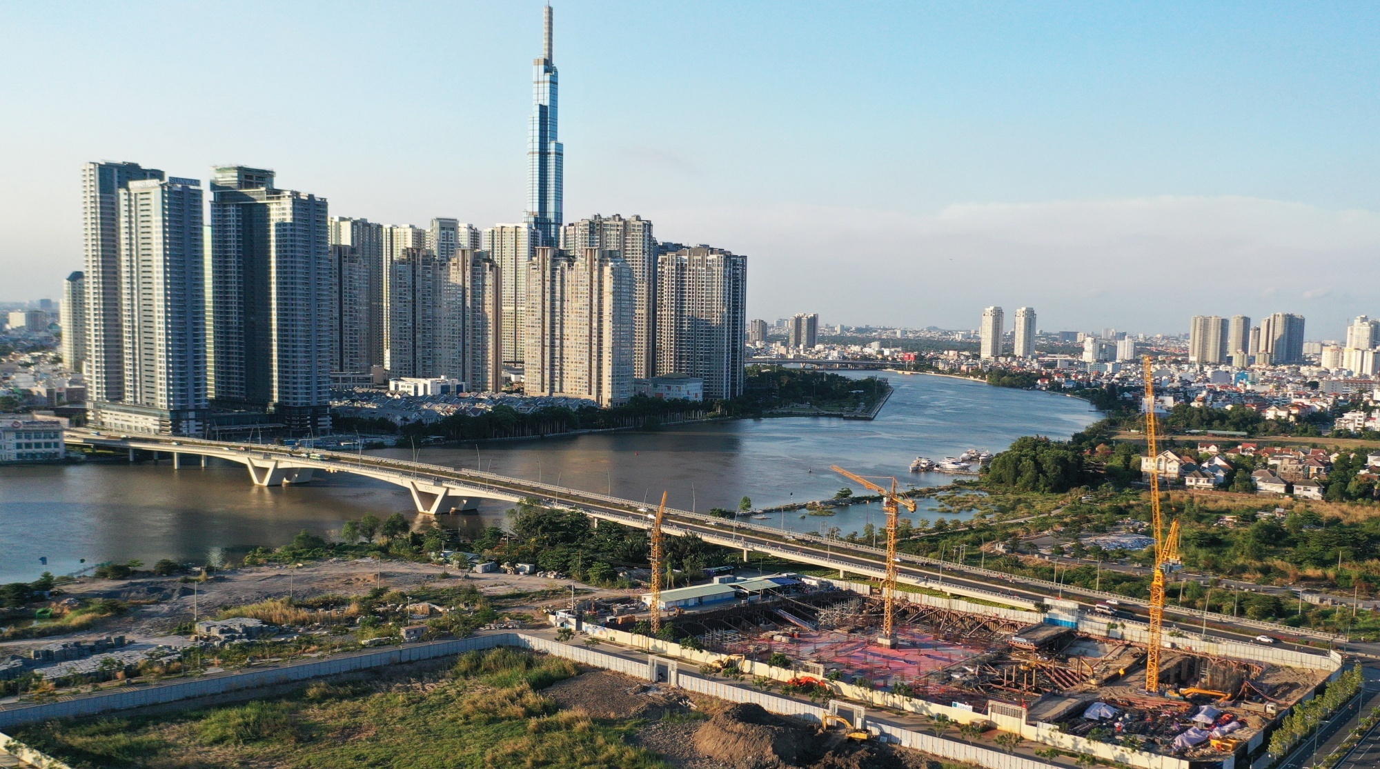 TP.HCM ha muc tieu tang truong vi anh huong cua Covid-19 hinh anh