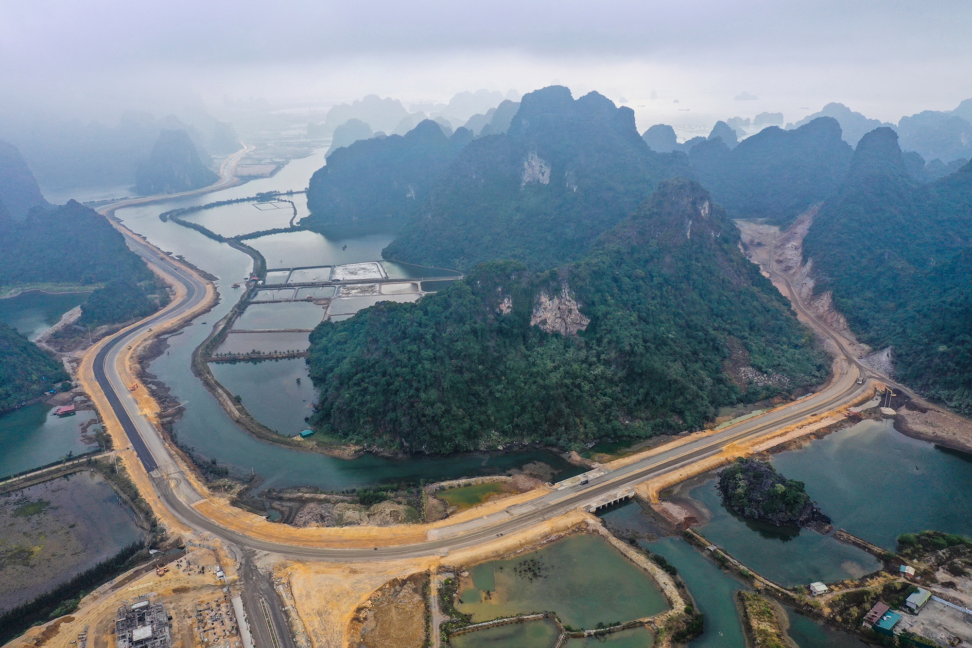 ha tang quang ninh anh 21
