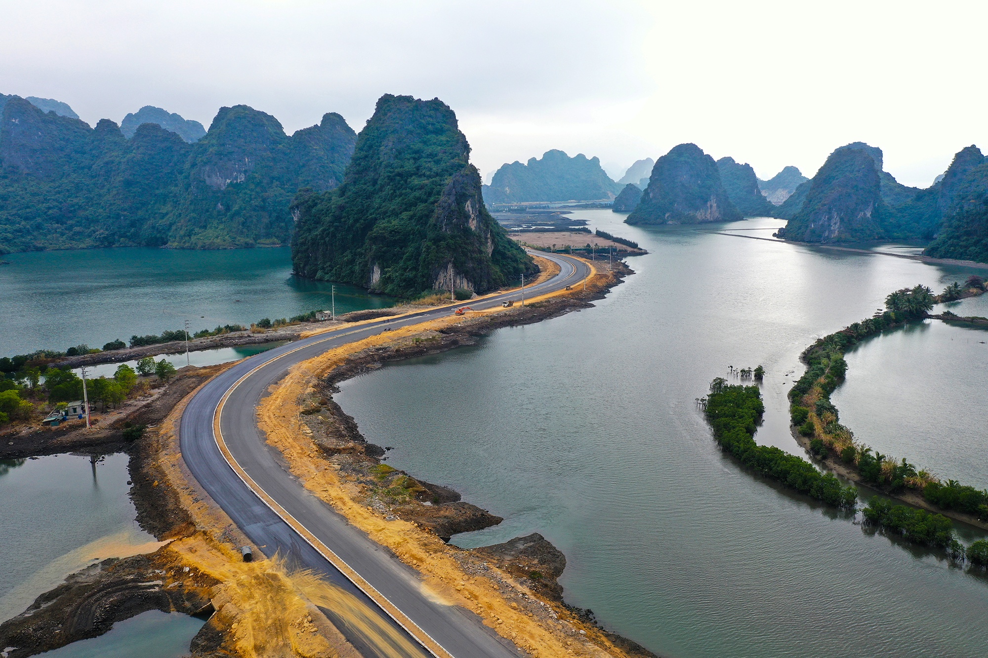 ha tang quang ninh anh 20