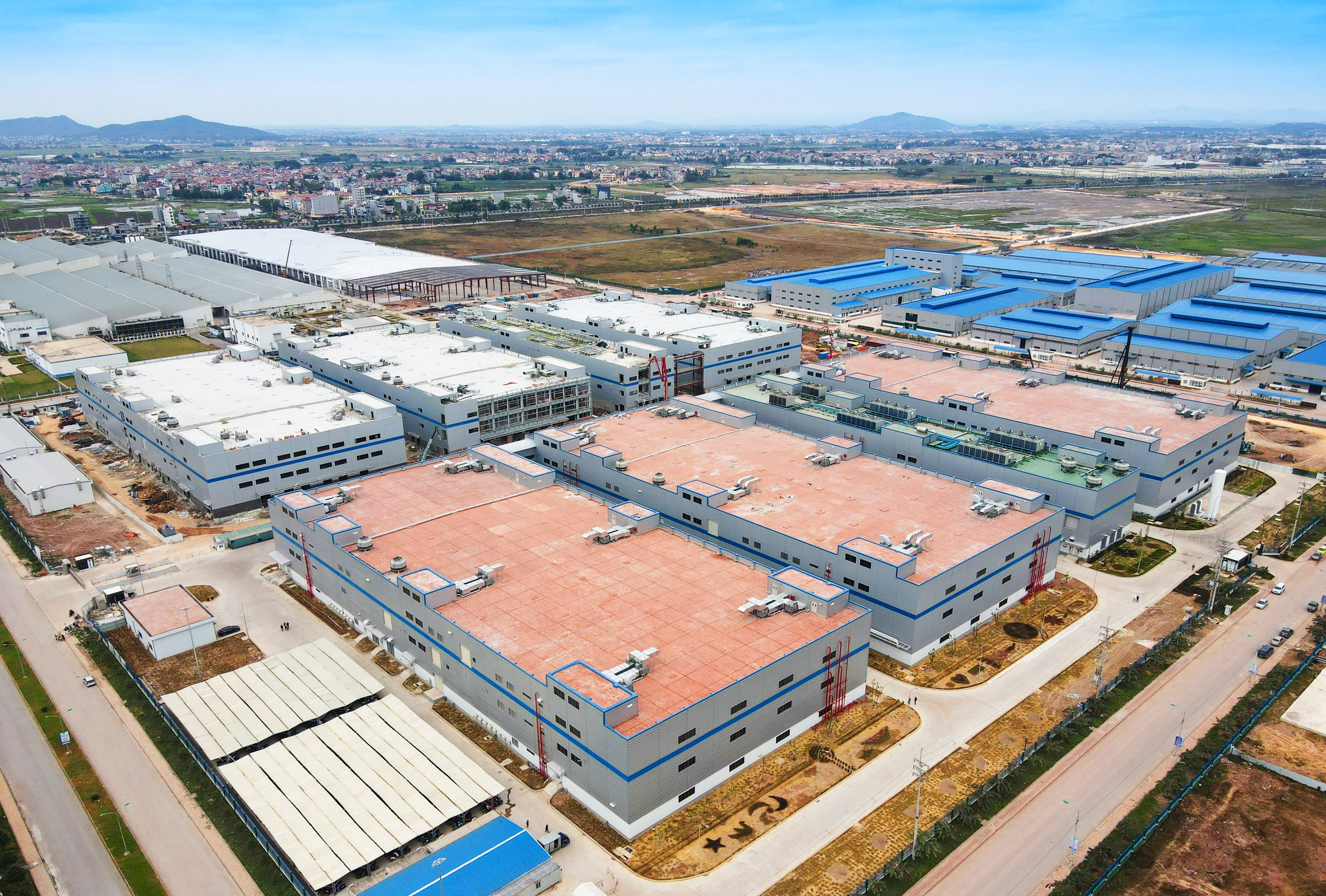 macbook ipad san xuat o bac giang anh 1