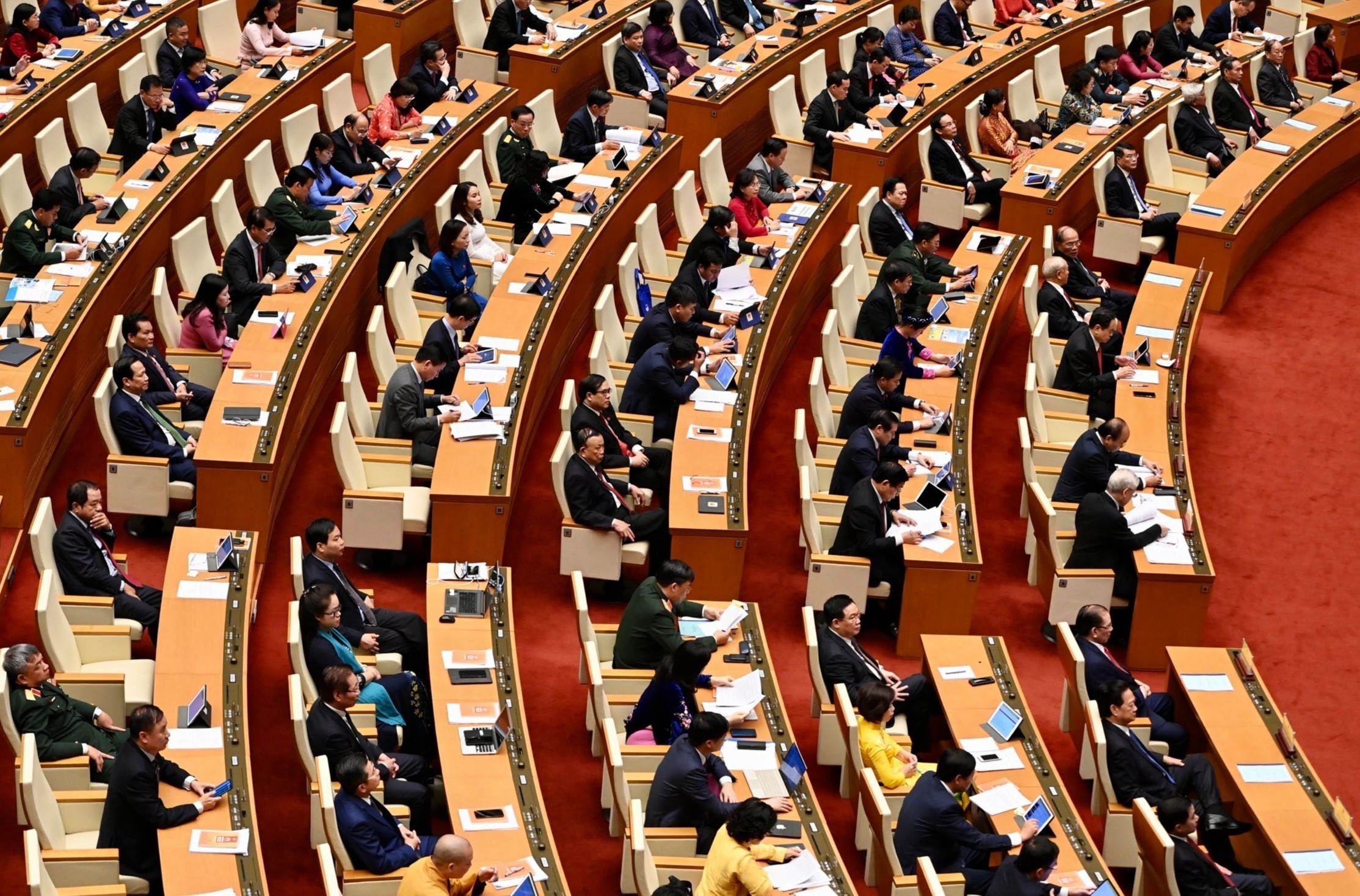 'Cac lanh dao Chinh phu da co 570 chuyen di len rung, xuong bien' hinh anh