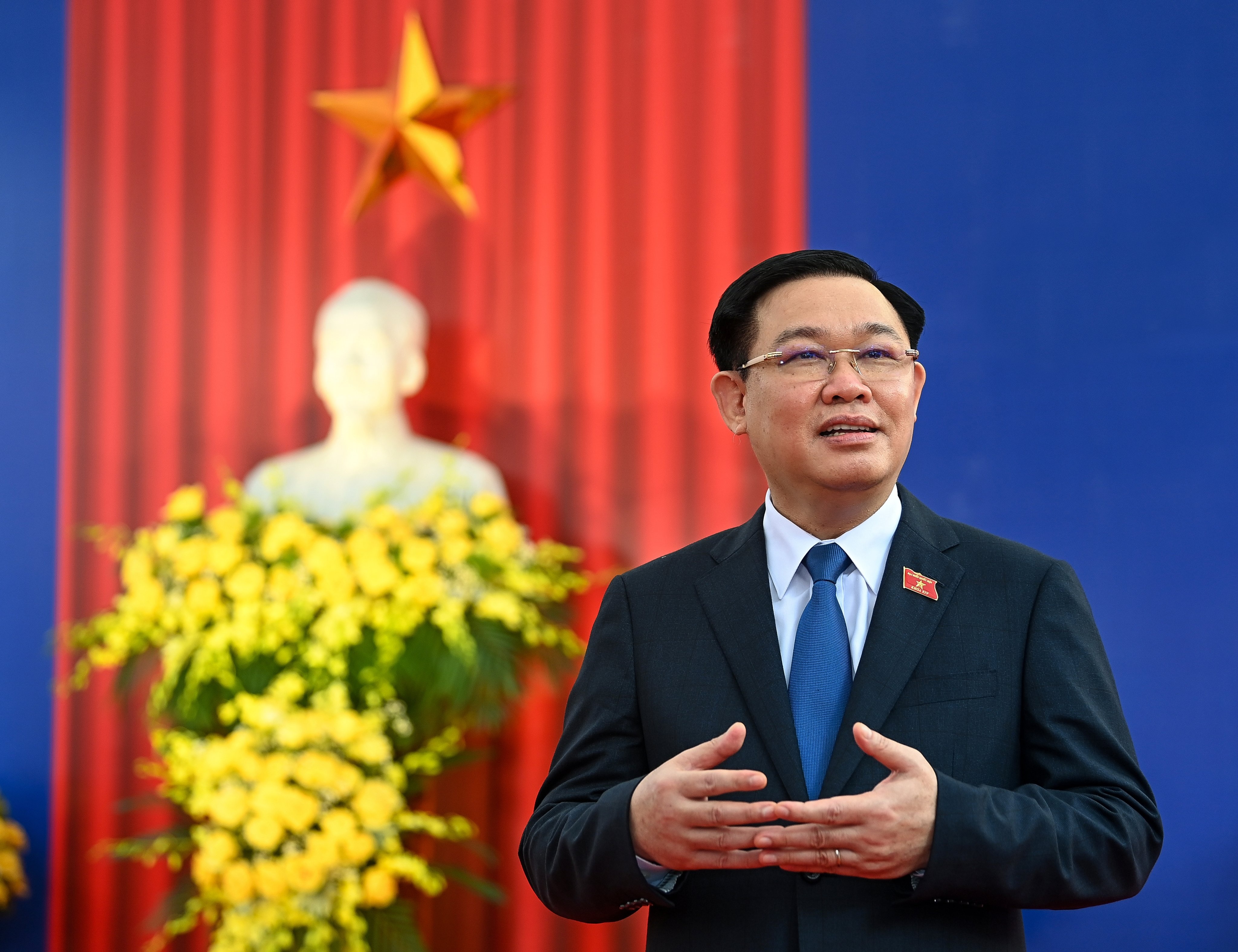 Chu tich Quoc hoi: 'Toi hoi hop tung ngay, tung gio' hinh anh