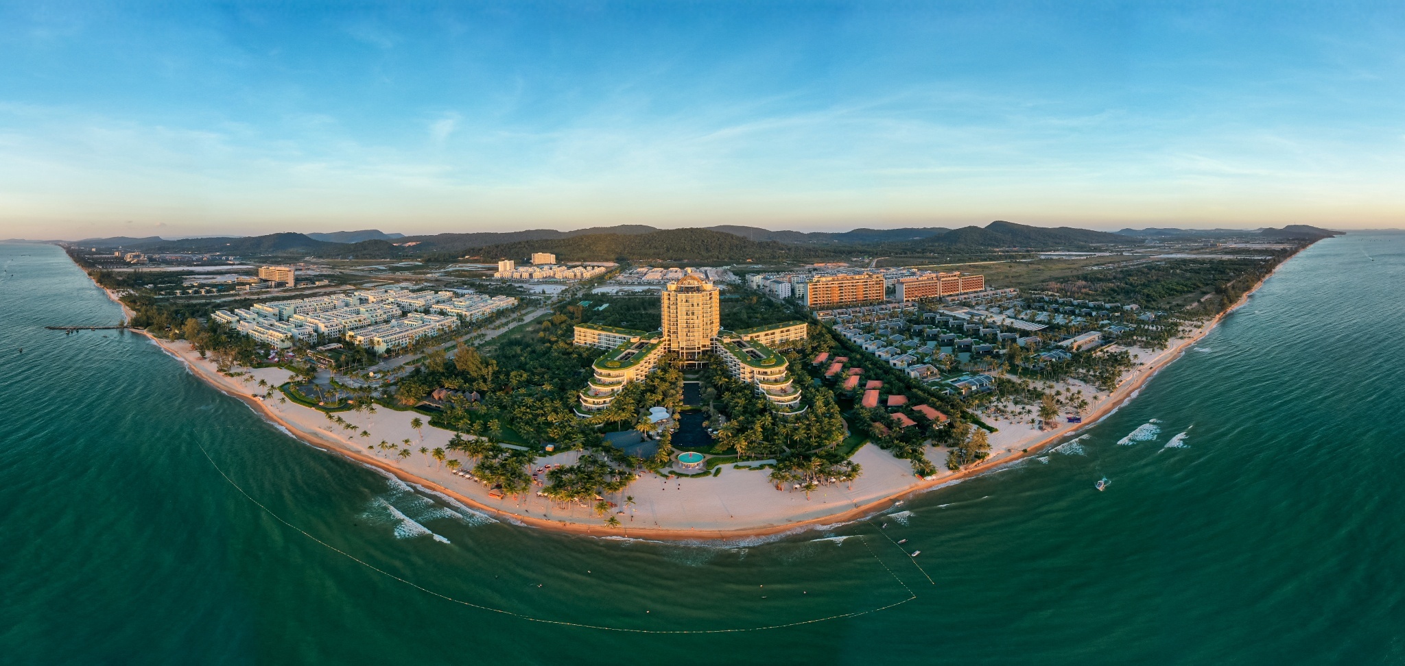 de xuat tiem vaccine cho nguoi dan Phu quoc anh 1