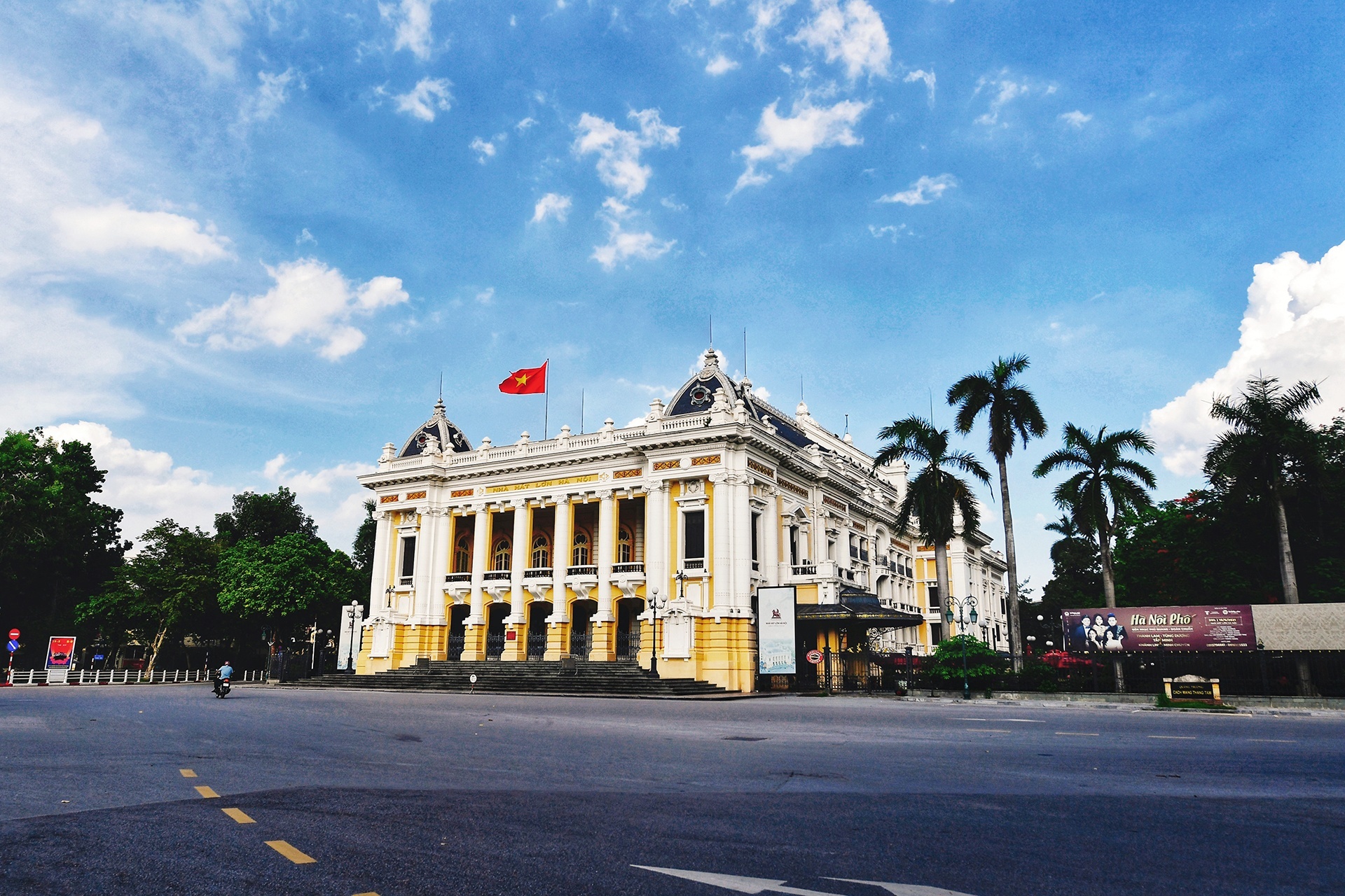 xay dung nha hat anh 2