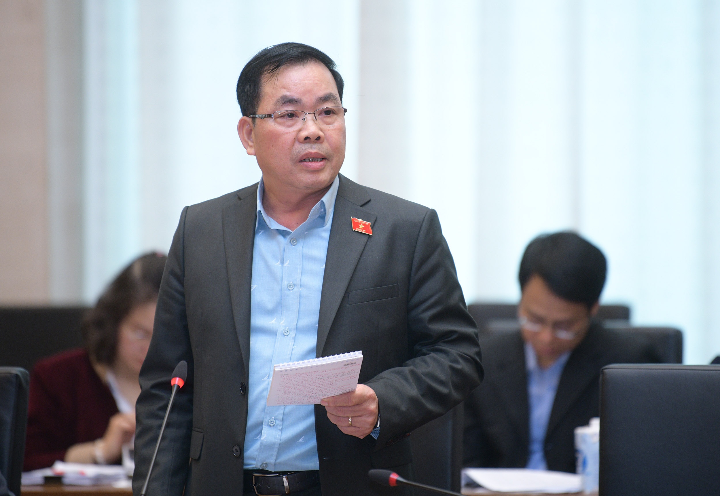 kinh te kho khan anh 1