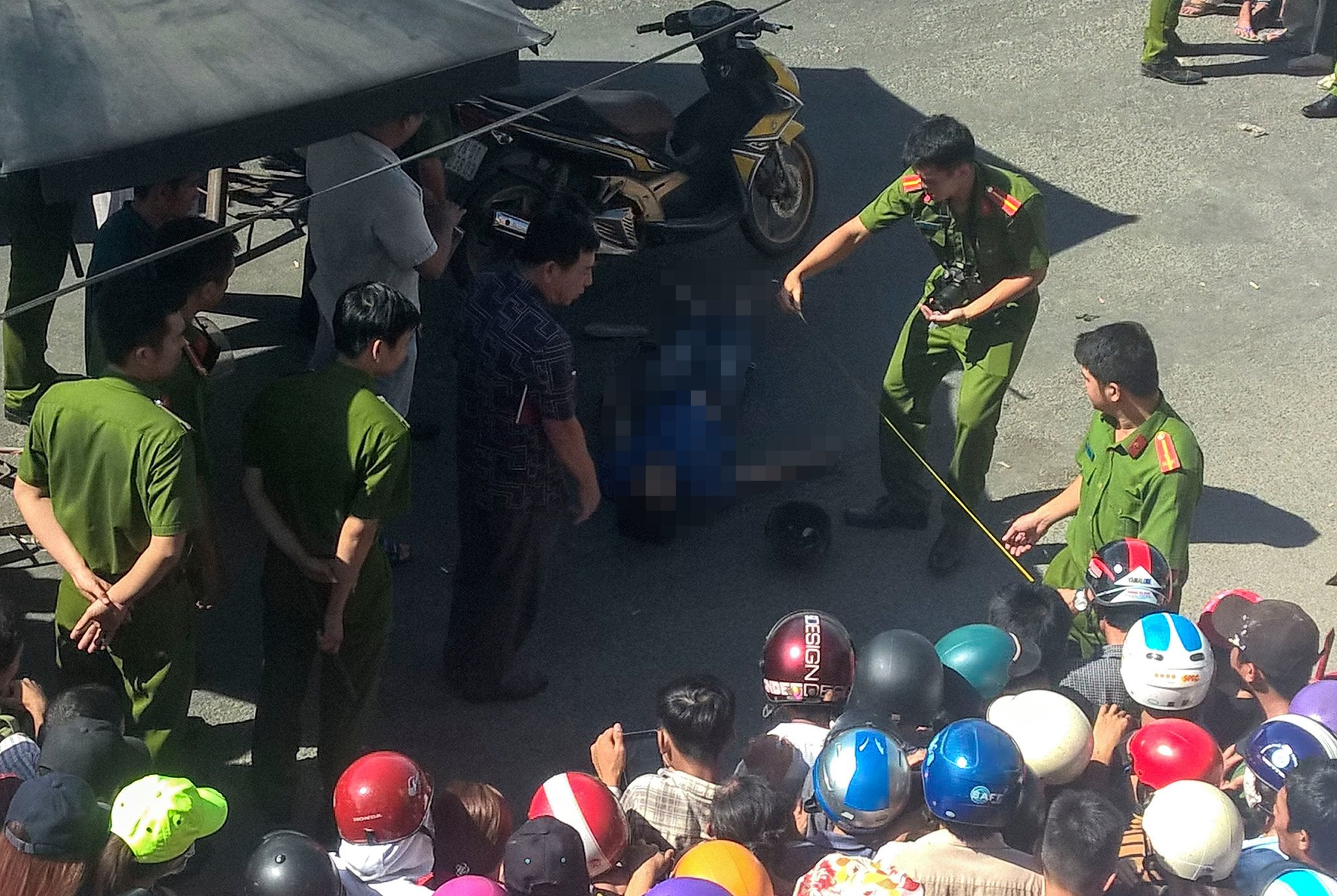 Nghi pham ban chet nguoi dan ong 31 tuoi giua duong dau thu hinh anh