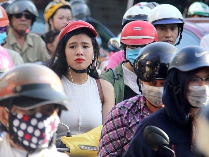 Trung tam Sai Gon, Ha Noi un u ngay dau di lam sau ky nghi le 2/9 hinh anh