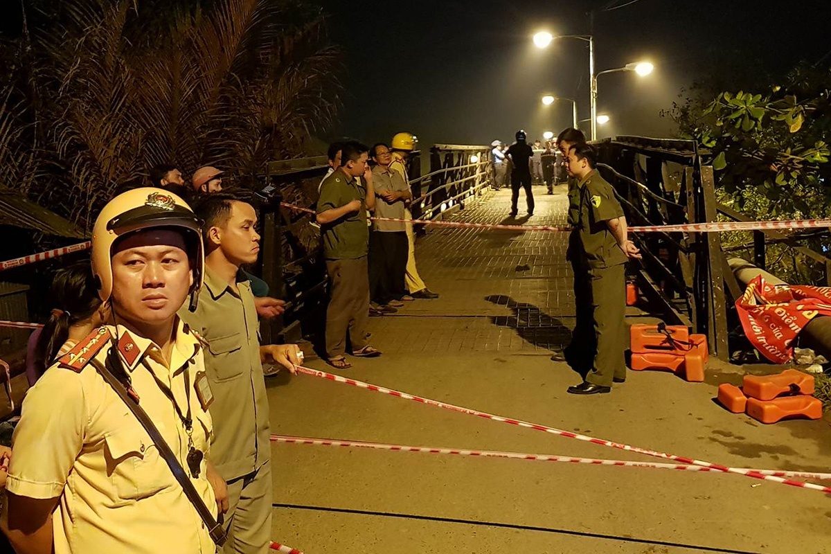sập cầu Phước Kiểng ảnh 5 sap cau Phuoc Kieng anh 5
