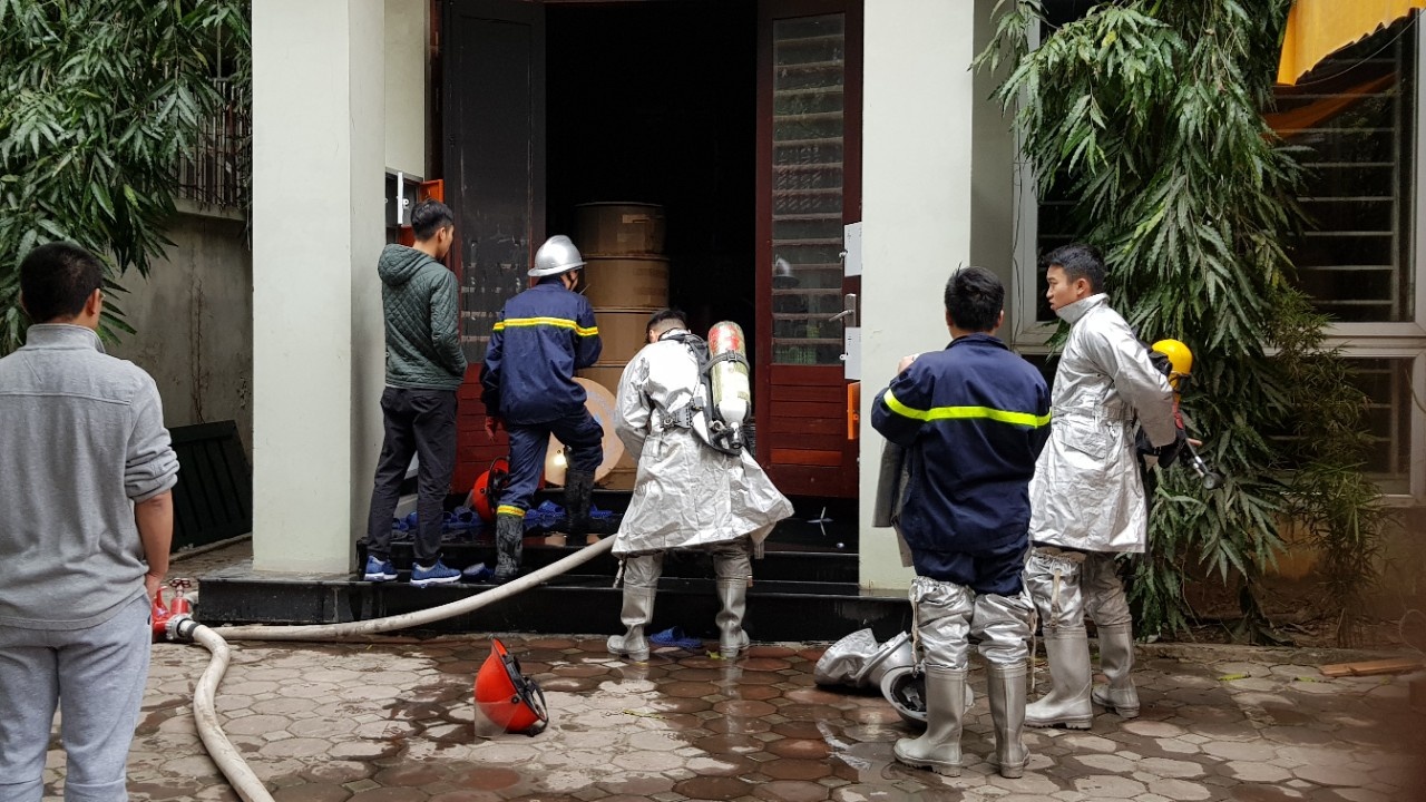 Cháy giáp Tết ở Hà Nội ảnh 3 Chay giap Tet o Ha Noi anh 3