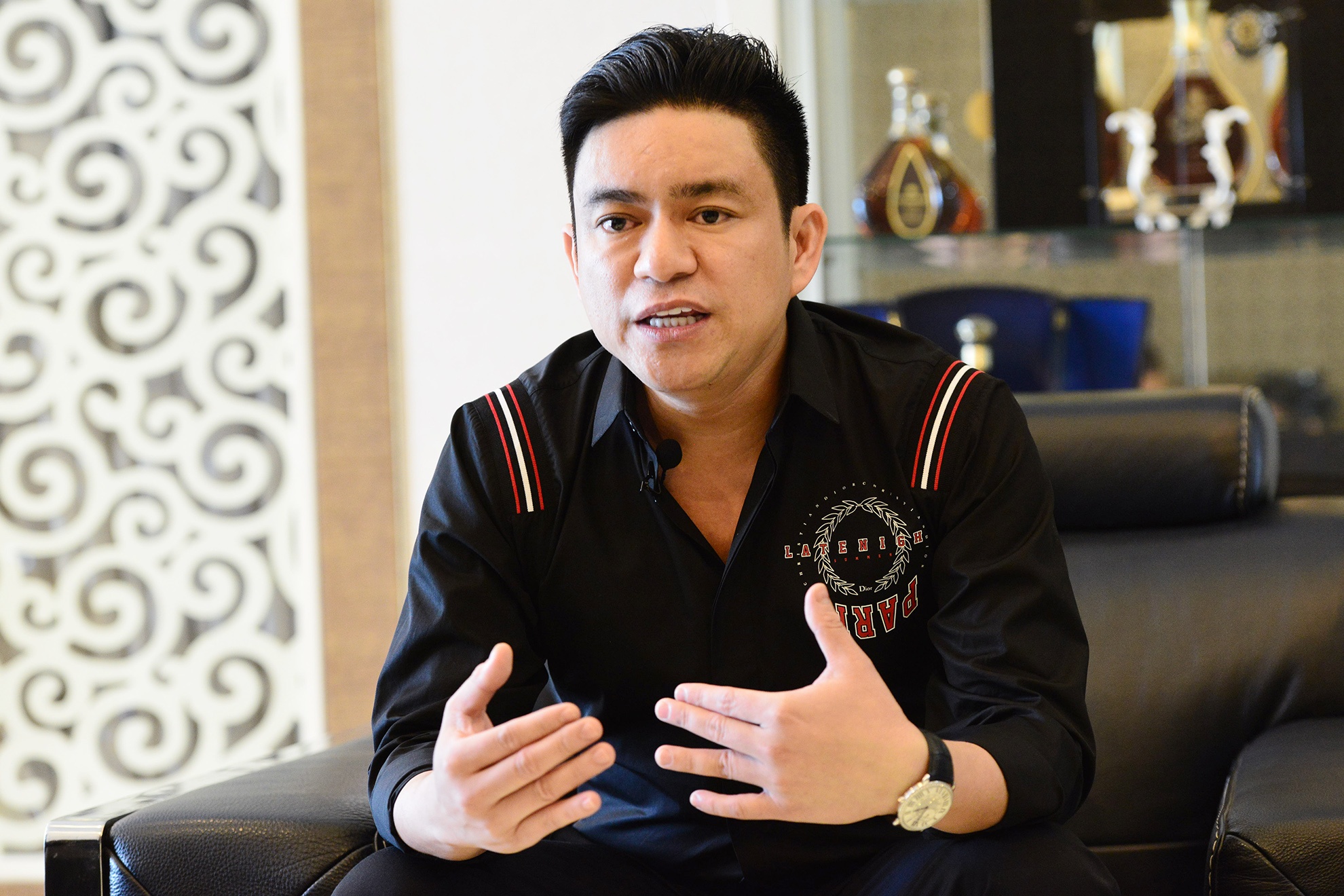 Bac si Chiem Quoc Thai: 'Toi van chua tin vo minh chu muu chem chong' hinh anh