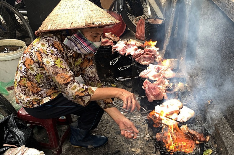 Lam sao ngung dot hon 500 tan than moi ngay, giam o nhiem cho Ha Noi? hinh anh