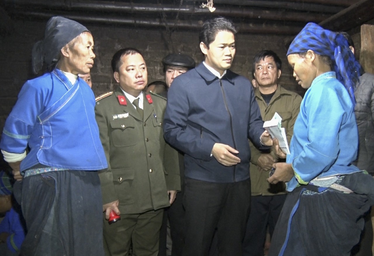 Sap nha 5 nguoi chet anh 2