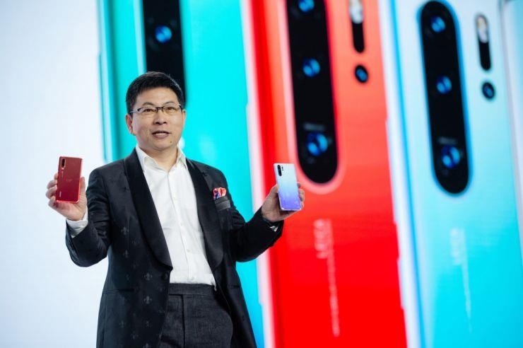 Doanh thu Huawei tiếp tục tăng ảnh 1 Doanh thu Huawei tiep tuc tang anh 1