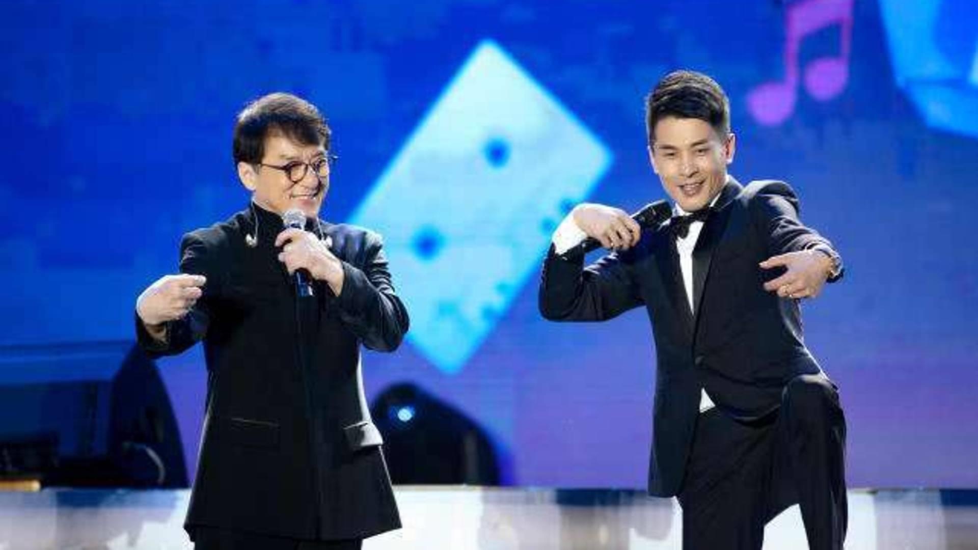 Bo doi ban hang online lam dam cuoi 13,7 trieu USD, moi ca Thanh Long hinh anh